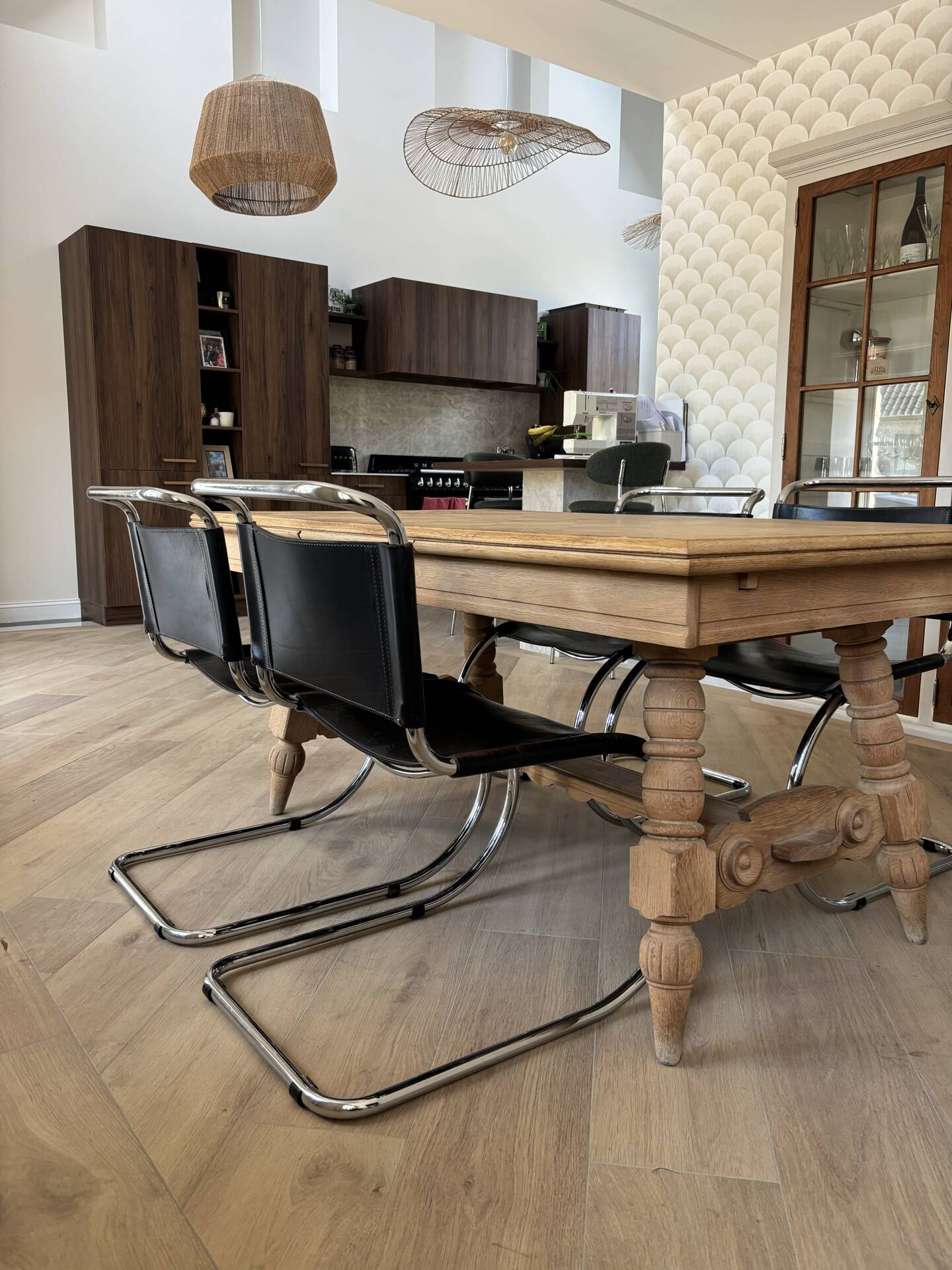 4 chaises MR10 Ludwig Mies Van Der Rohe