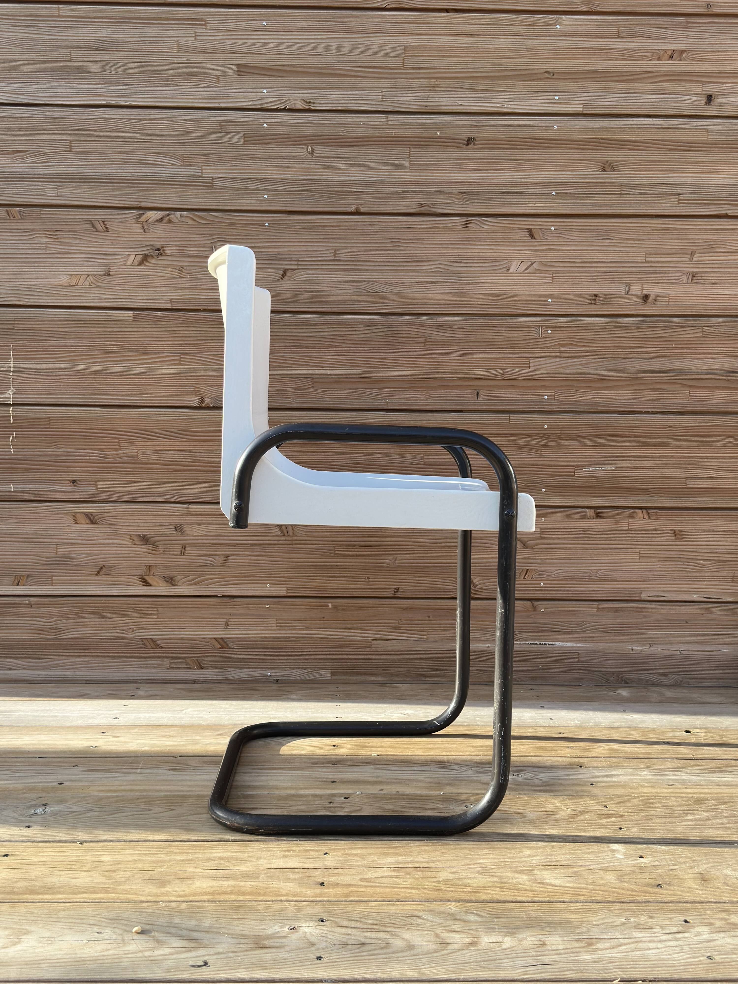 Vintage cantilever chair (sled base)