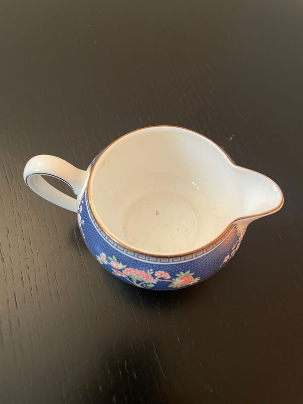 Set de tasses à café/soucoupes/sucrier/pot de lait/theiere