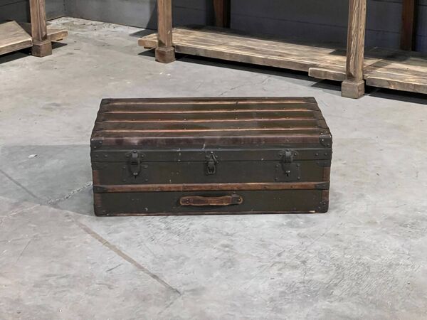 Ancienne malle de voyage