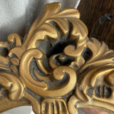 Miroir en bois et plâtre doré