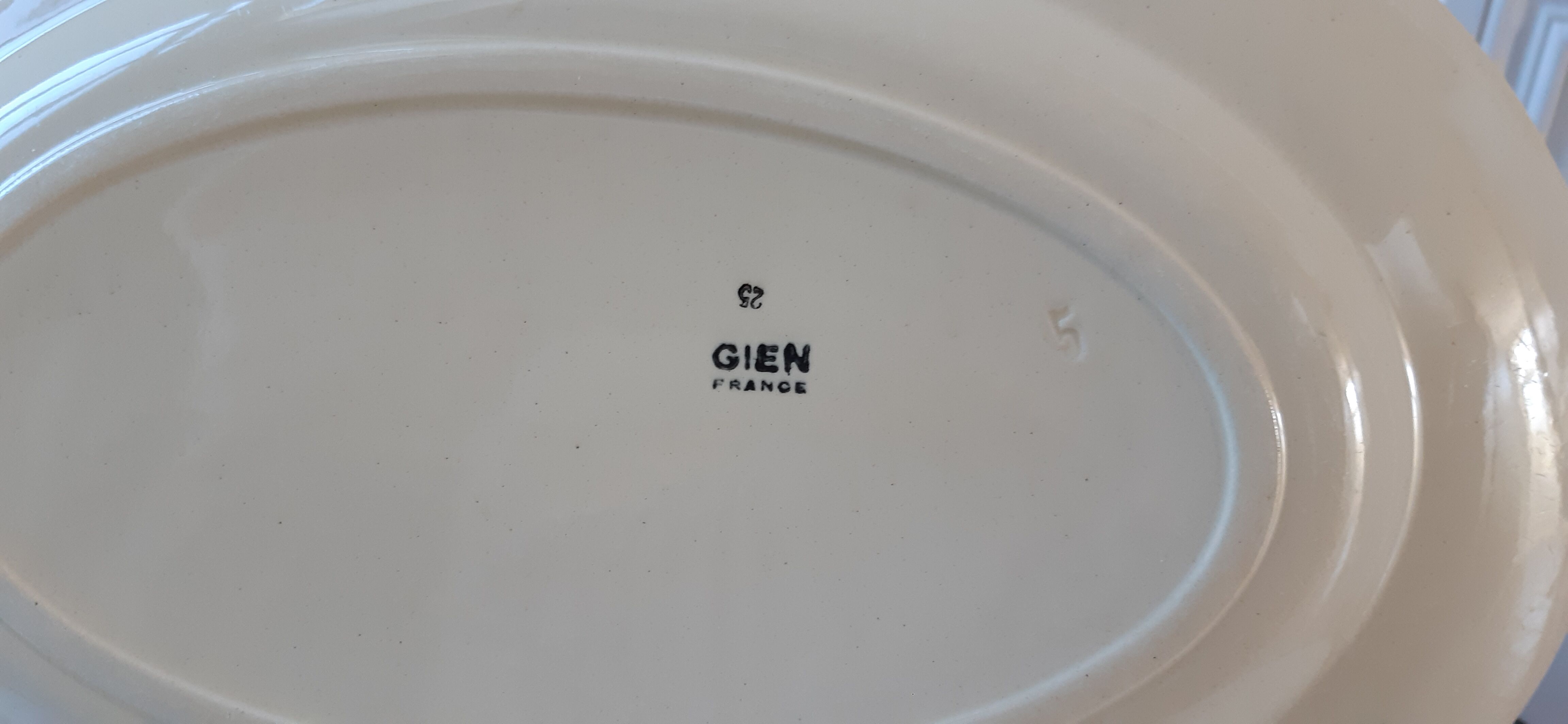 Flat oval Gien years 40-50