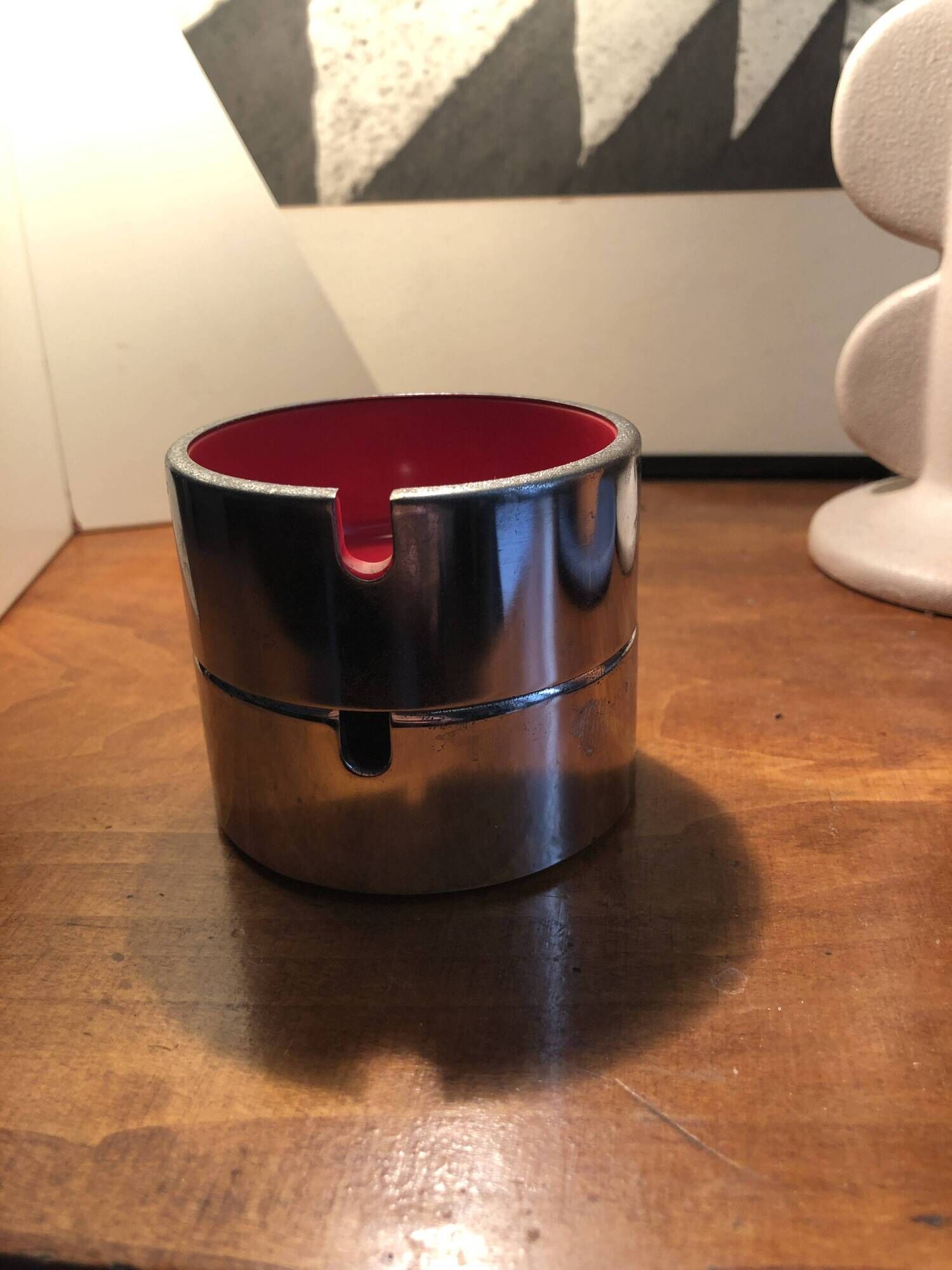 2 vintage ashtrays Isamu Kenmochi space age black and red Japan 1960