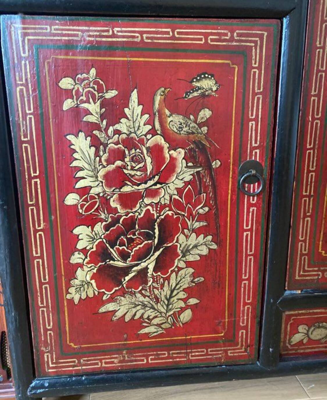 Buffet furniture / Chinese painting