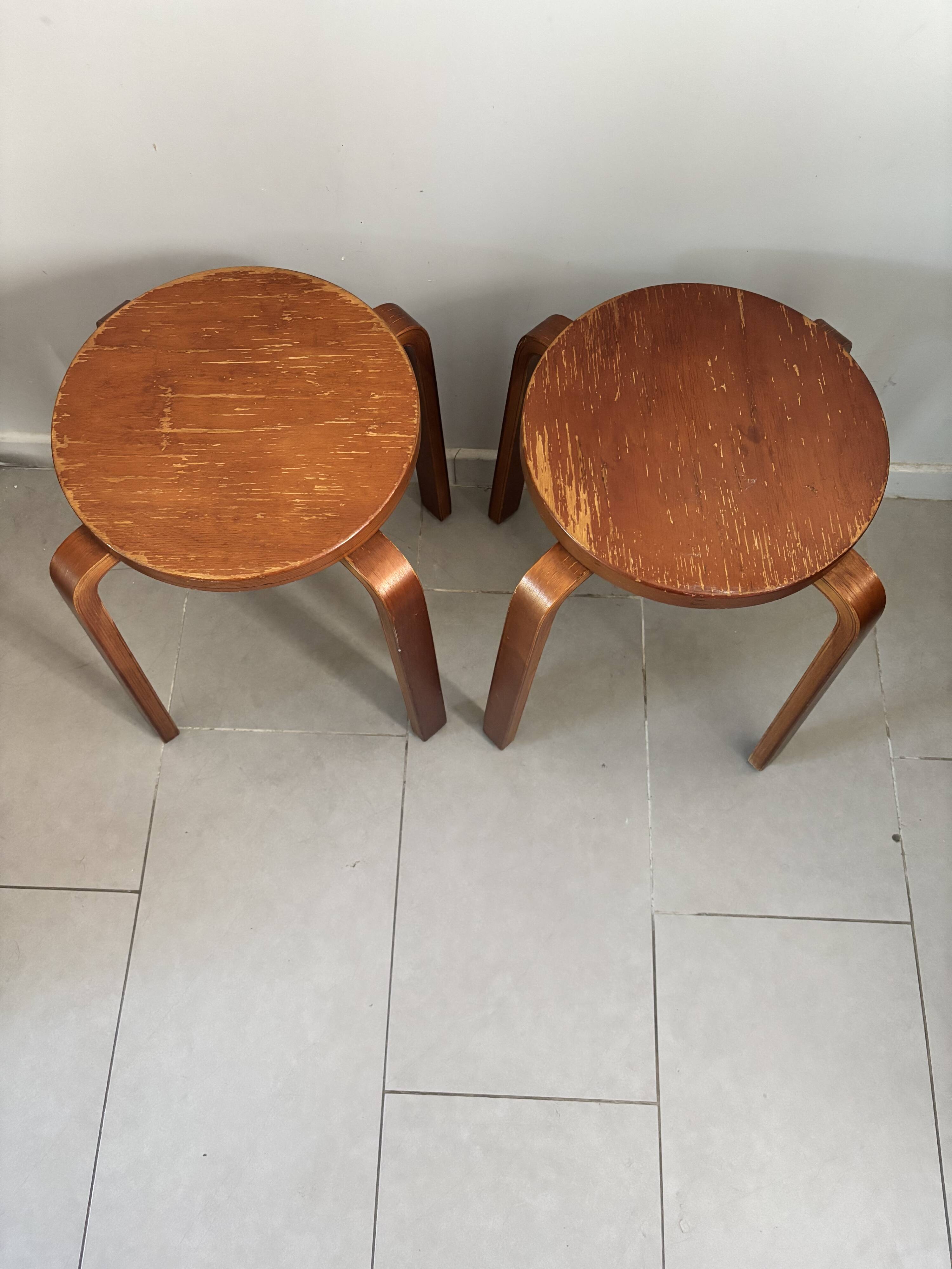 Pair of Artek stools model E60 (rare version with 4 legs), Alvar Aalto