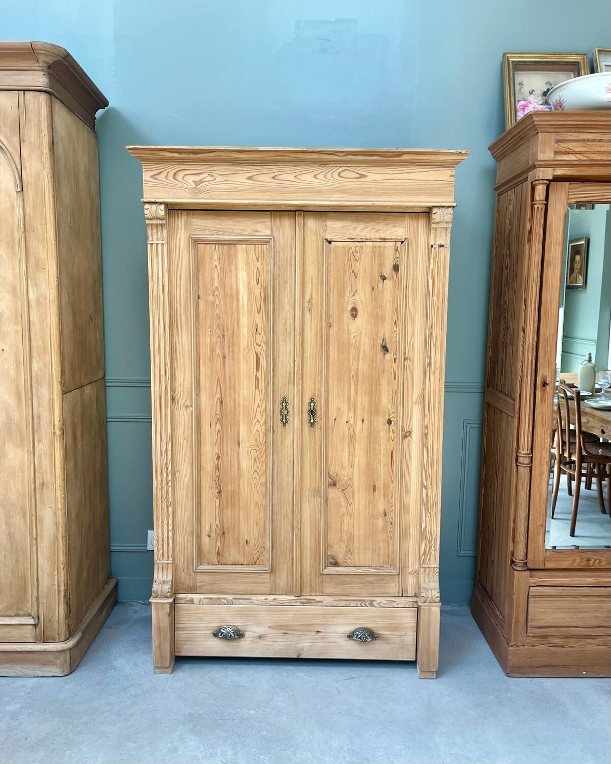 Armoire anglaise en pin, restaurée
