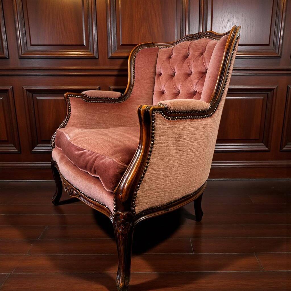 Vintage baroque armchair in old rose / single armchair