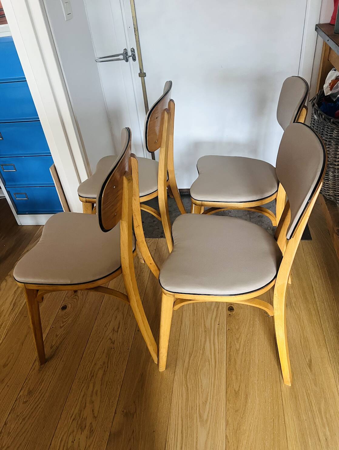 Chaises Bistrot Chêne Claire Vernis (Baumann) Pied compas