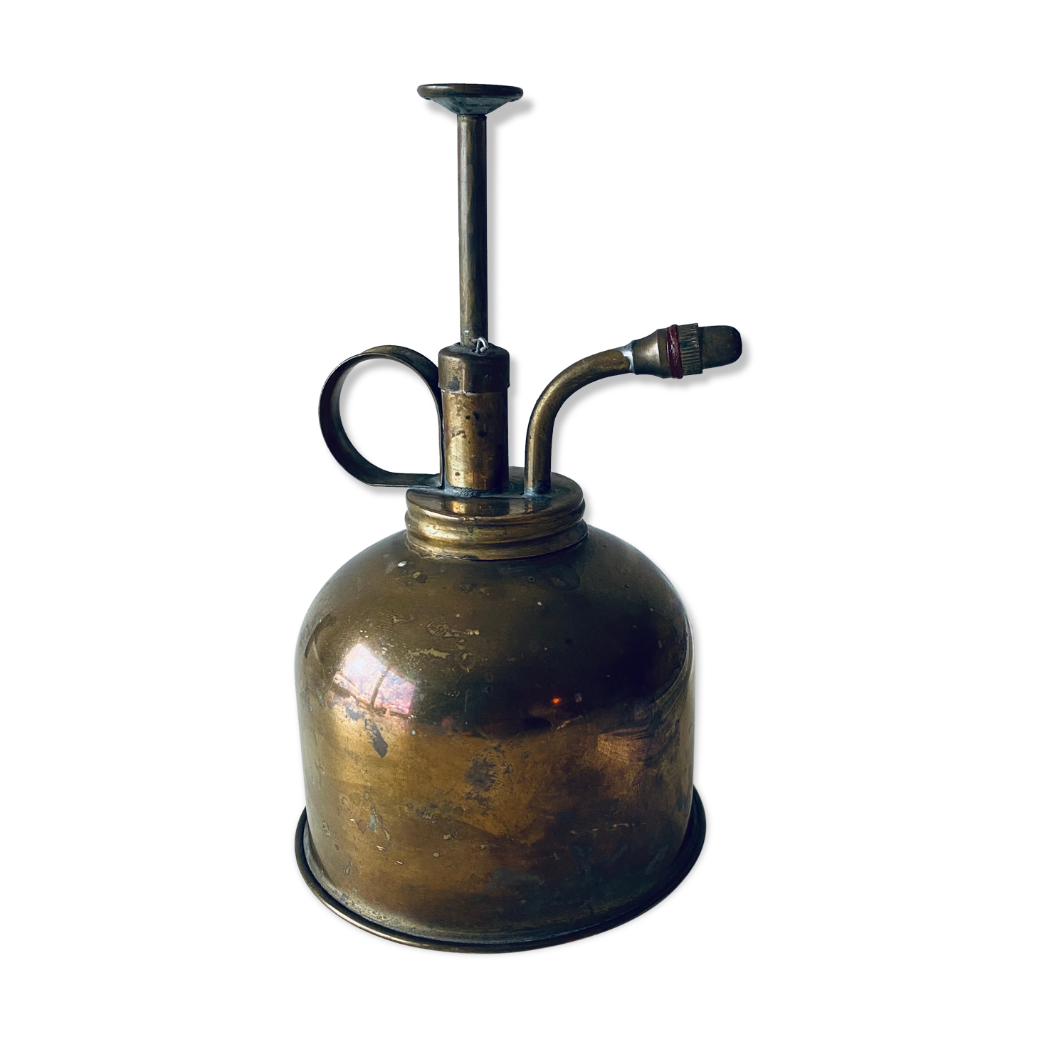 Old brass mist for indoor plants