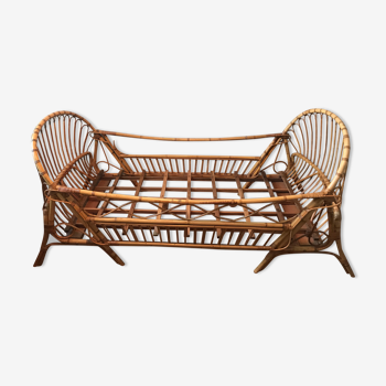 Bed rattan basket