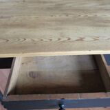 Farm table