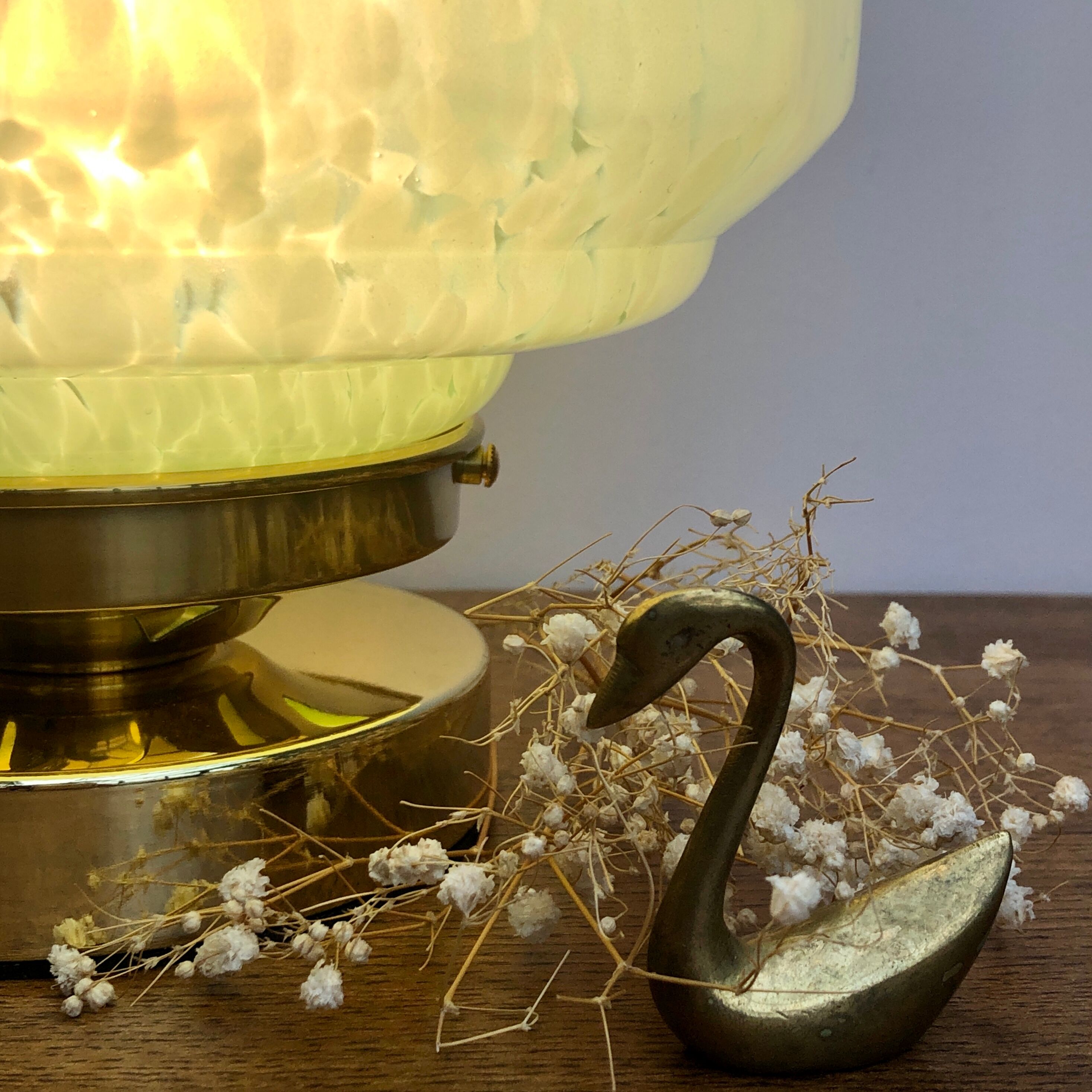 Vintage globe-laying lamp in clichy glass