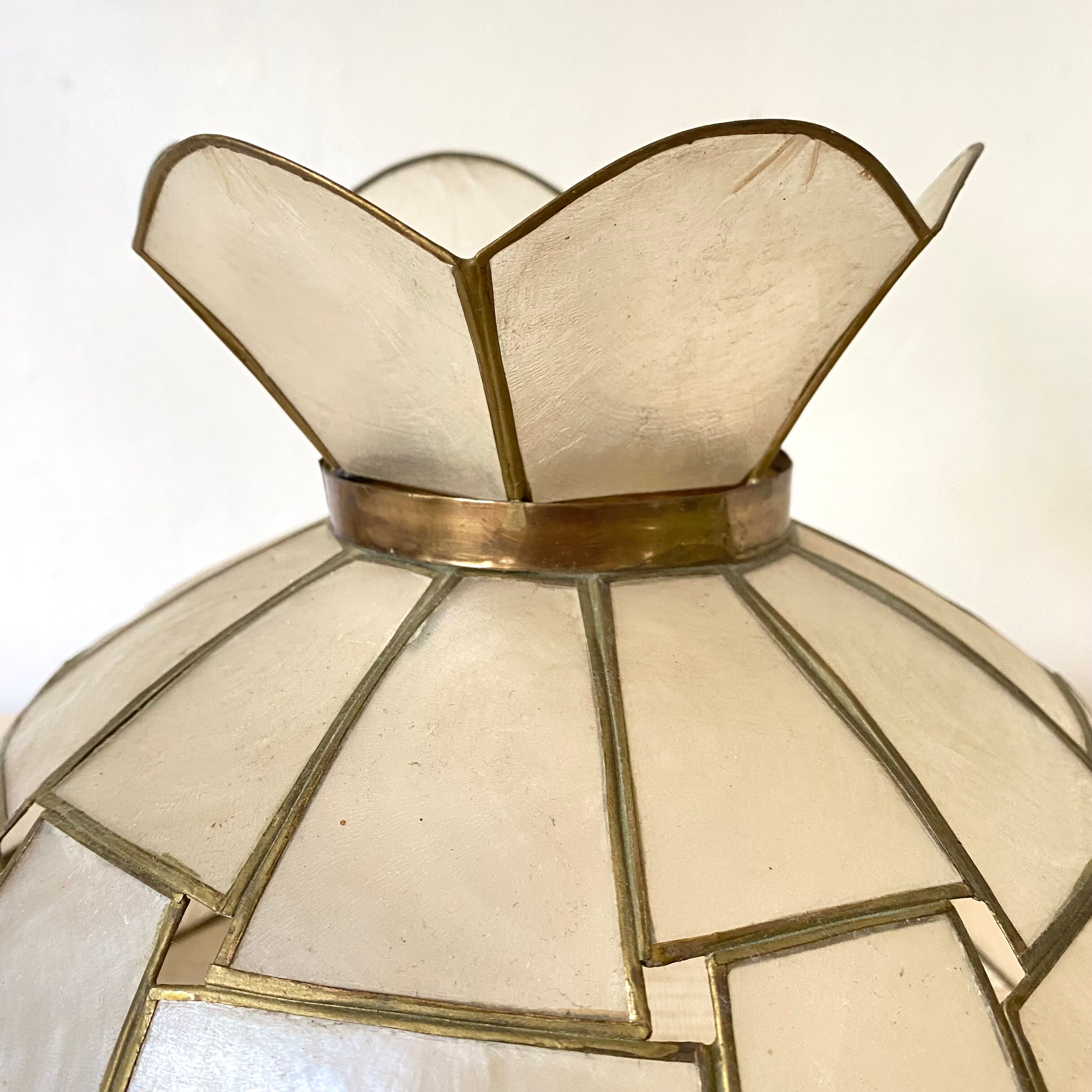 Vintage day abat to hang in mother-of-pearl and brass