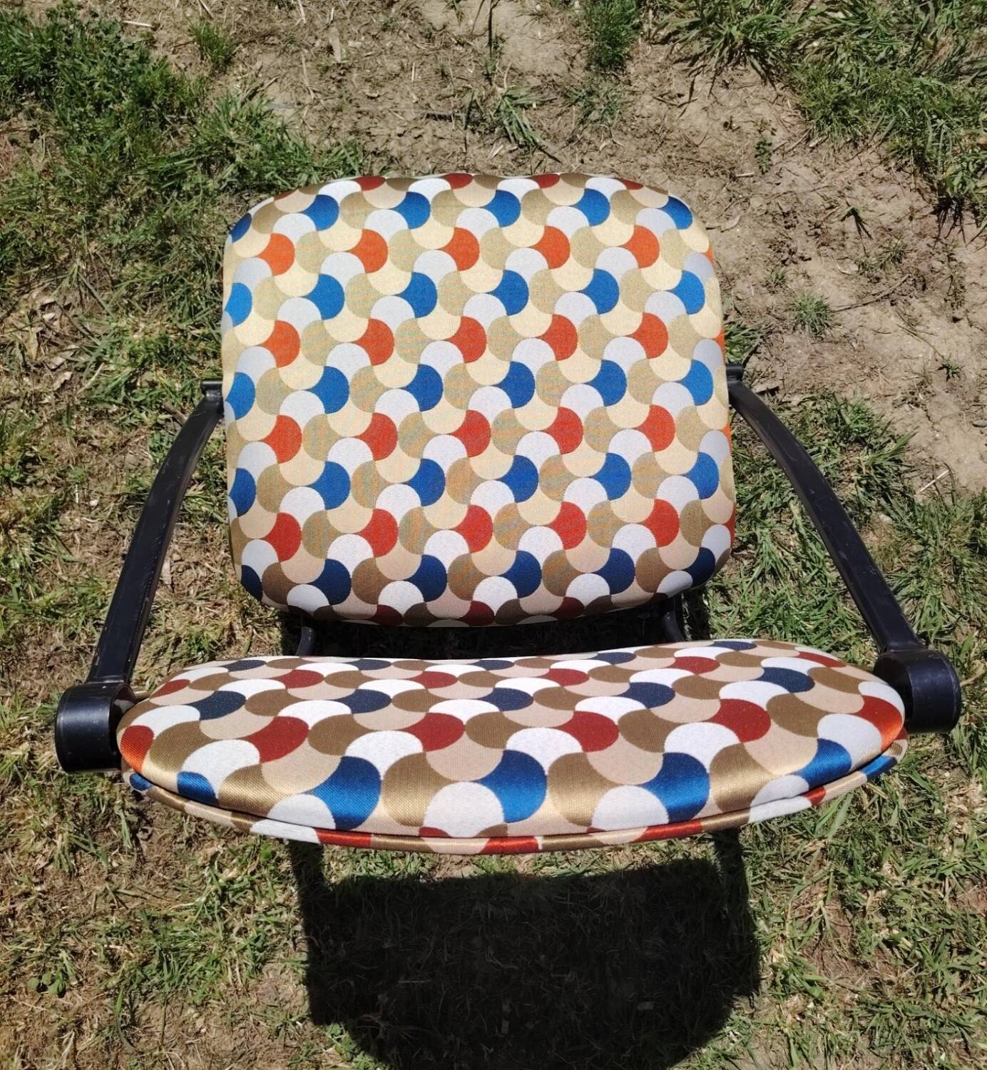 2 chairs from the 1980s