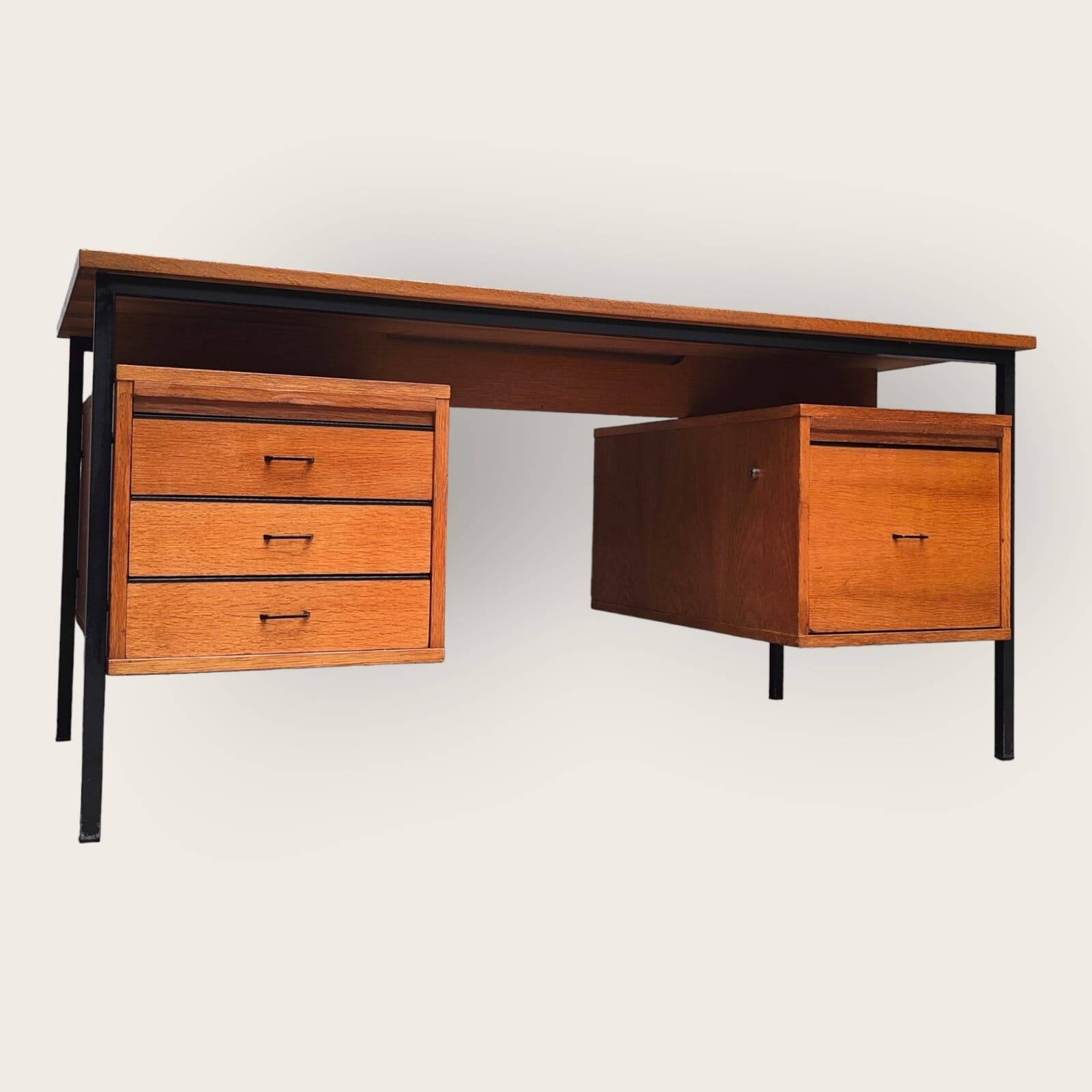 Mid Century bureau