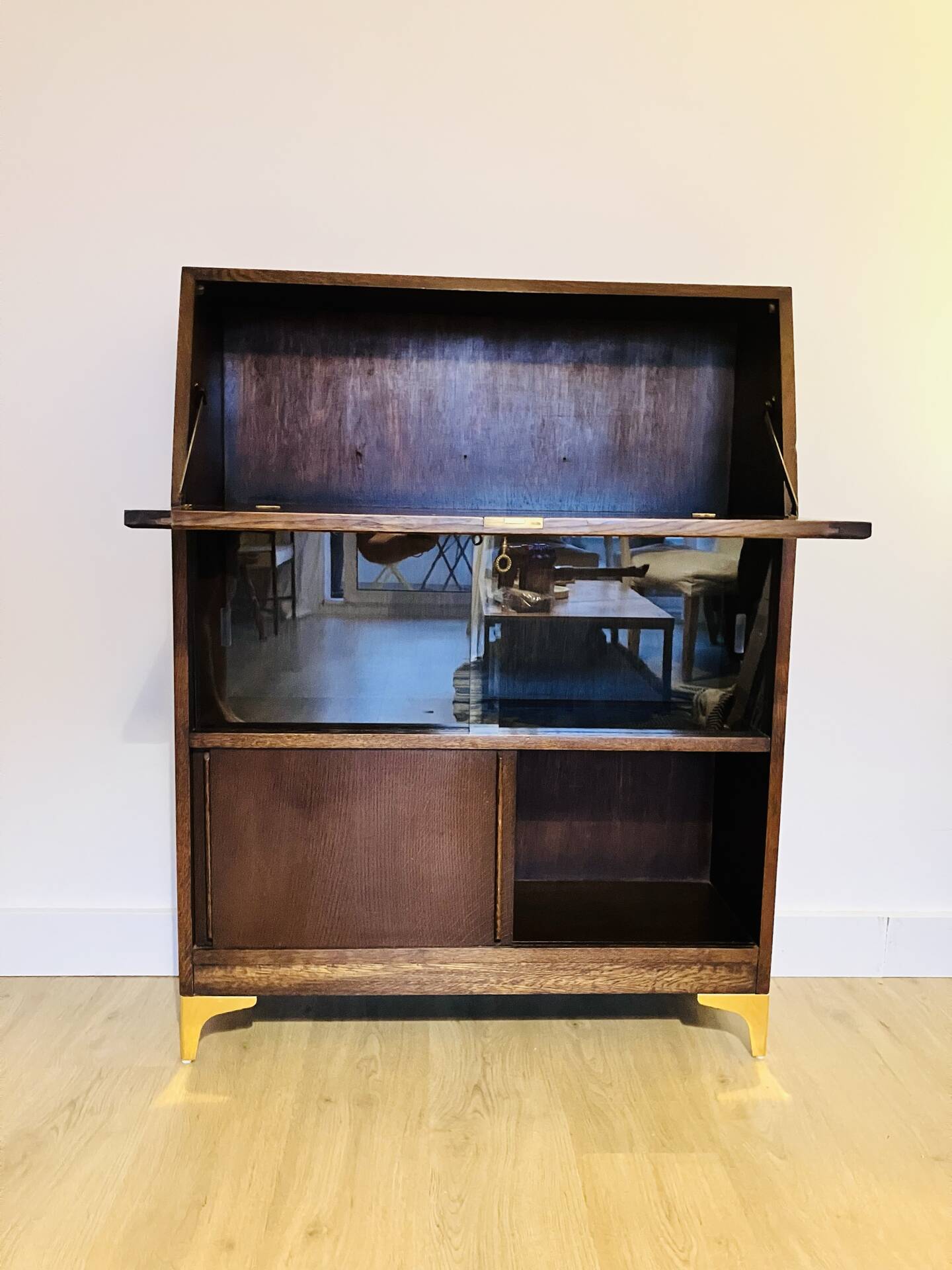 Solid oak secretary with golden feet