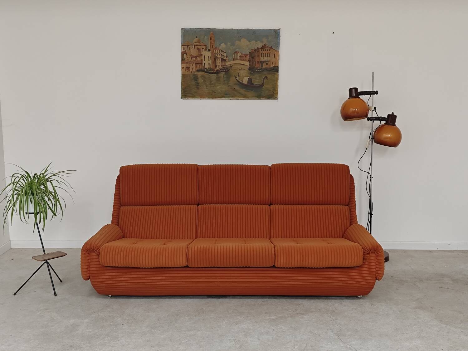 Complete orange salon JITONA in Atlantis Space Age style from the 1970s.