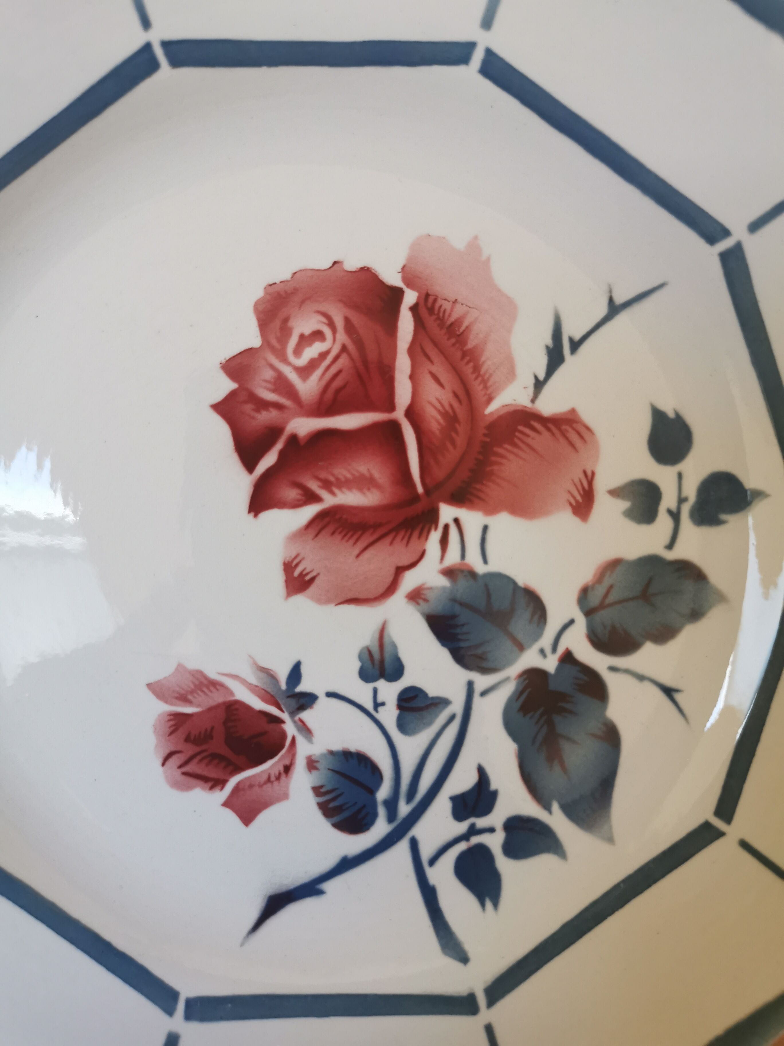 Retro plates Digoin Malmaison