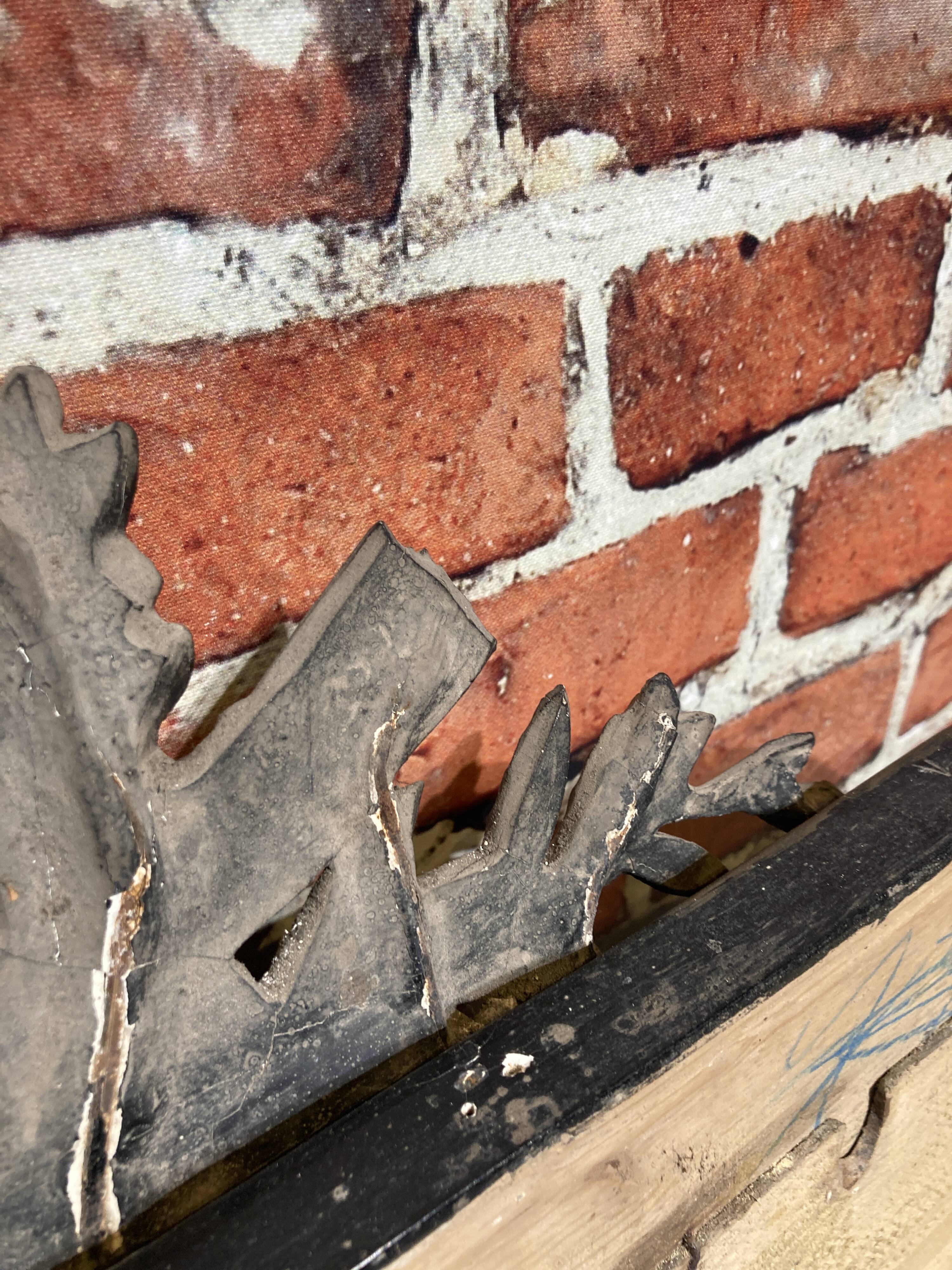 Mirror with moldings