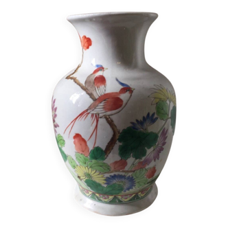 Antique Chinese ceramic vase with painted bird decoration