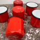 6 tasses en tôle émaillée