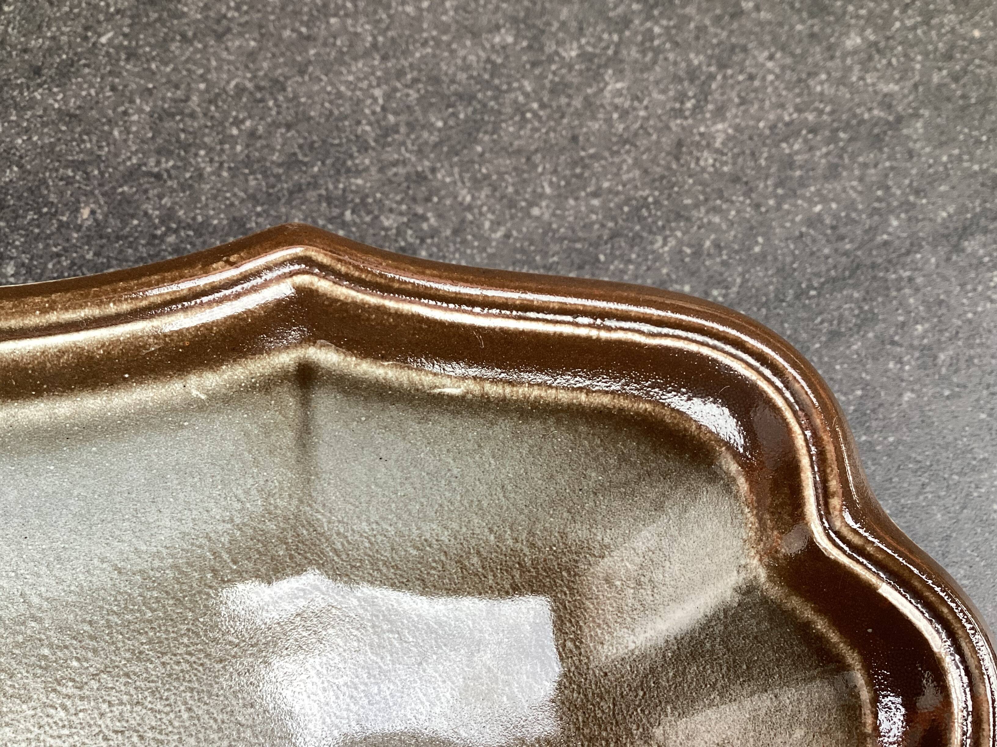 Salins earthenware fish dish