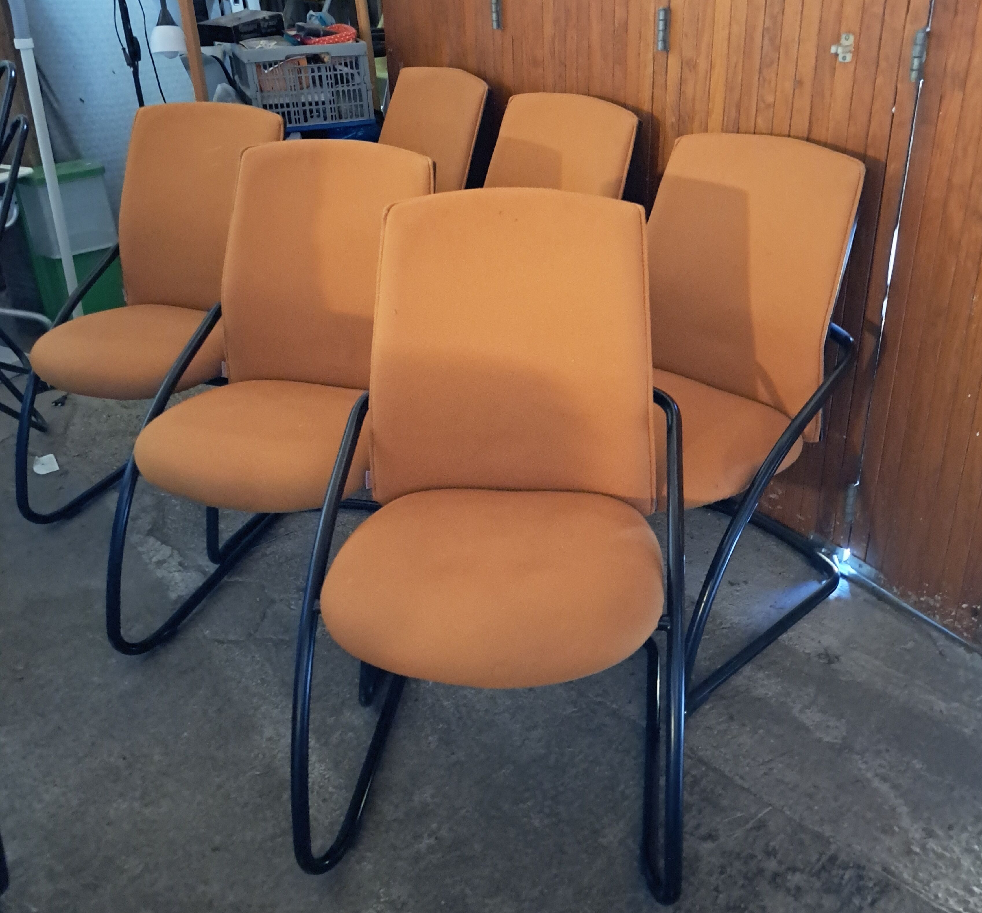 Comforto suite de 6 chaises conferences vintage 80