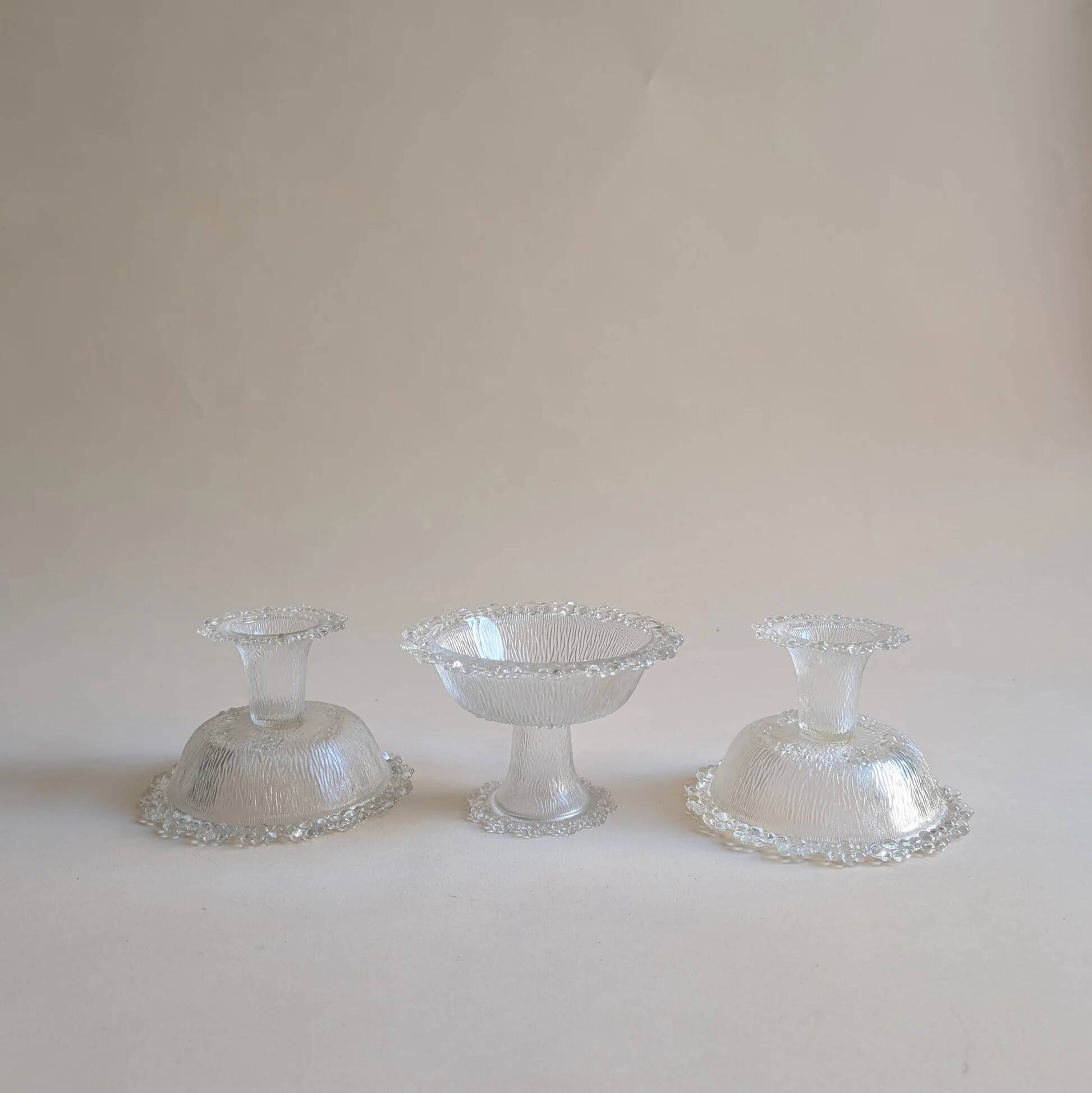 Set of 5 glass bowls