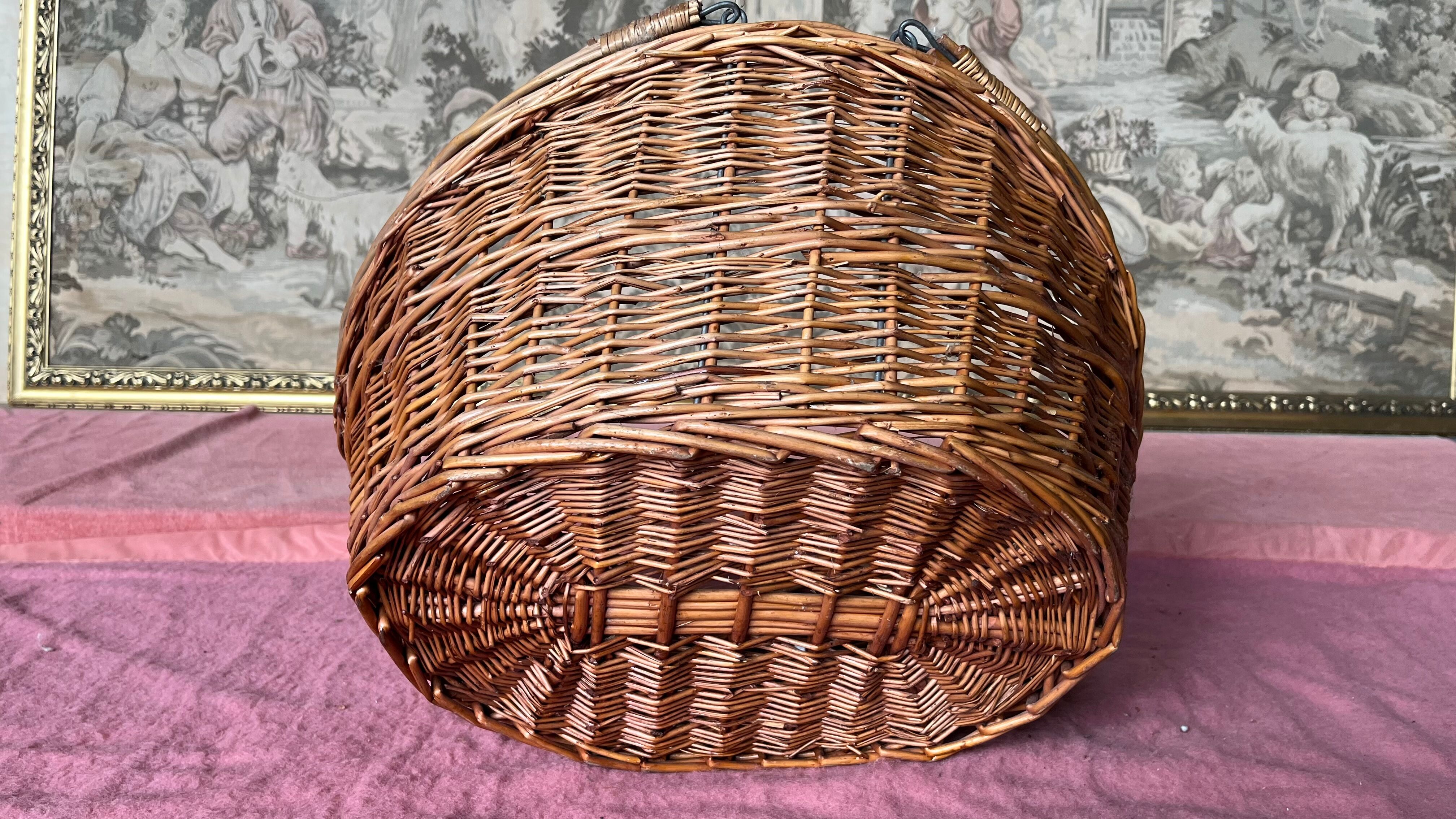 Wicker basket 2 vintage handles