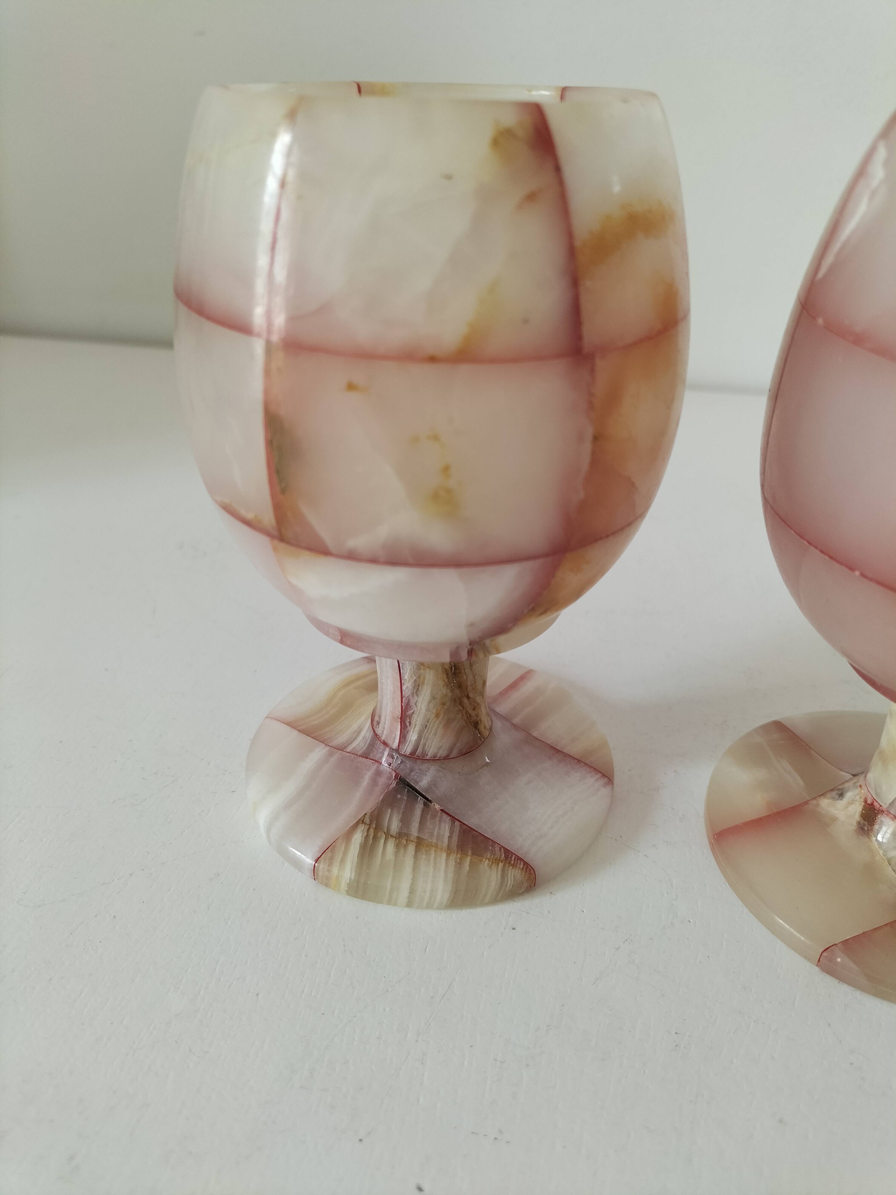 Pair of mini vases in veined pink alabaster