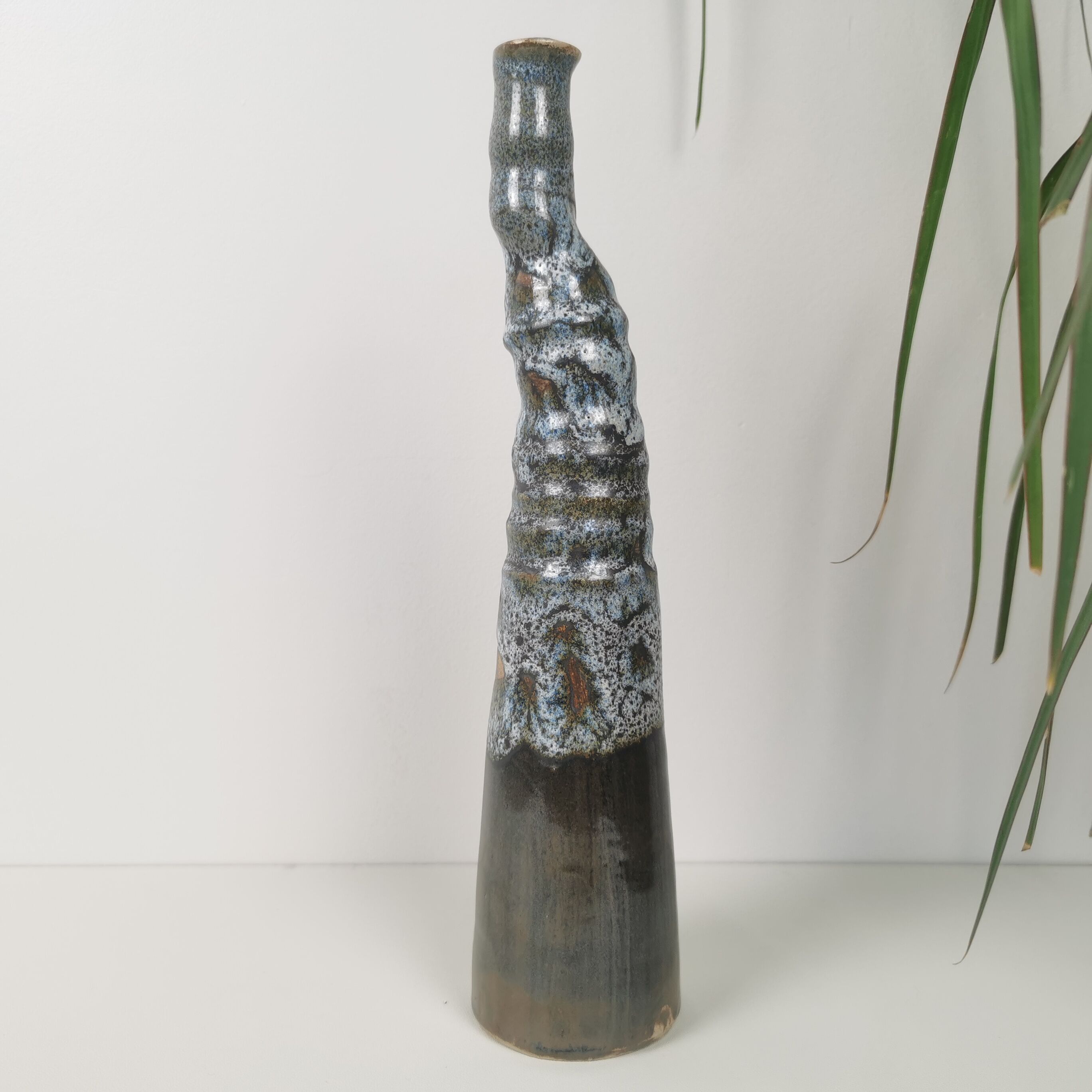 Vase soliflore terre vernissée