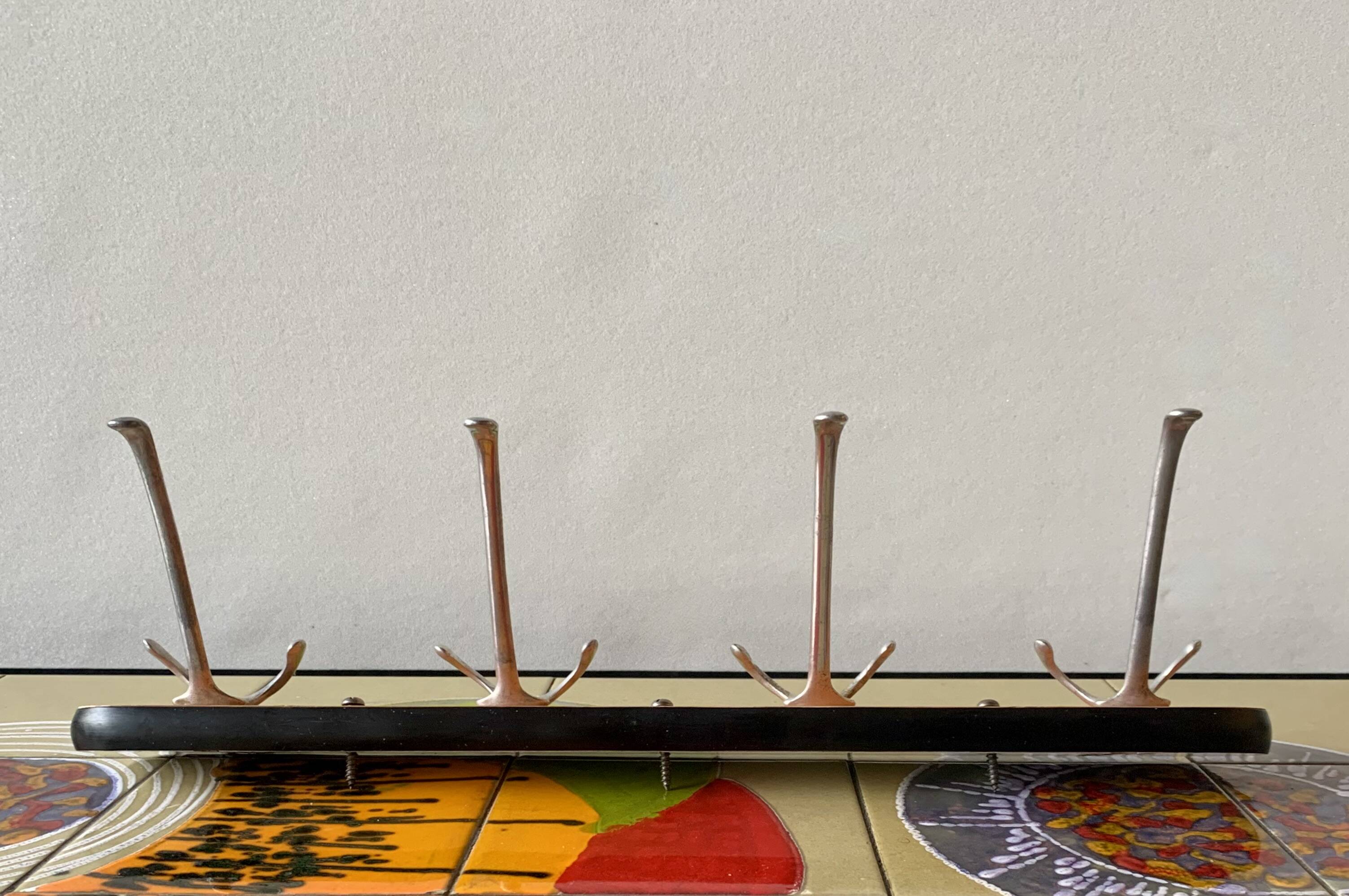 Portemanteau vintage en Formica orange - 4 crochets