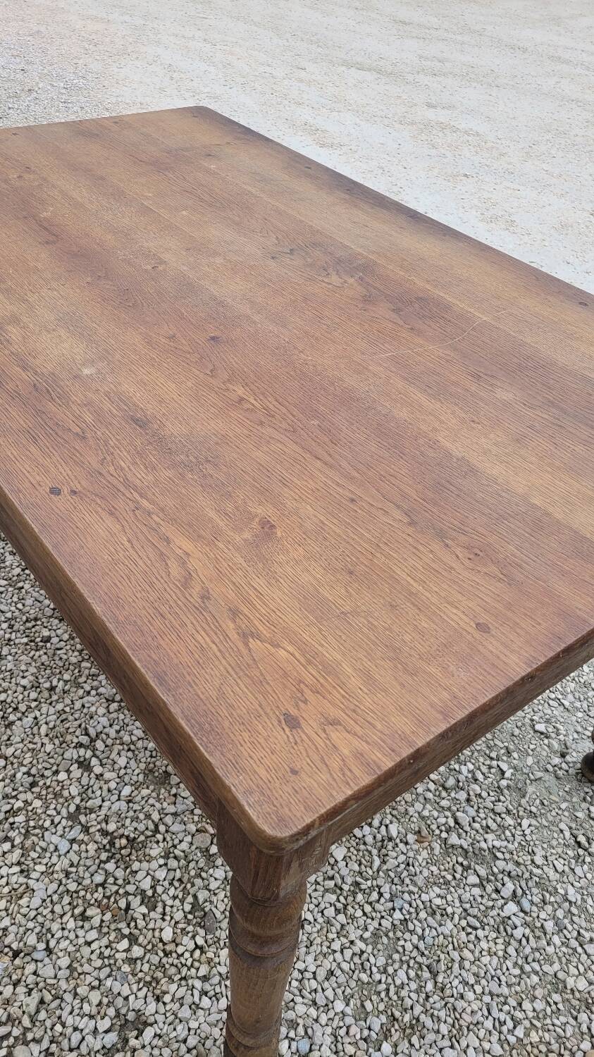 Rustic farm table in solid oak, Louis Philippe legs, 19th century - 1m40