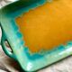 Plat à anses céramique turquoise et ocre CAB