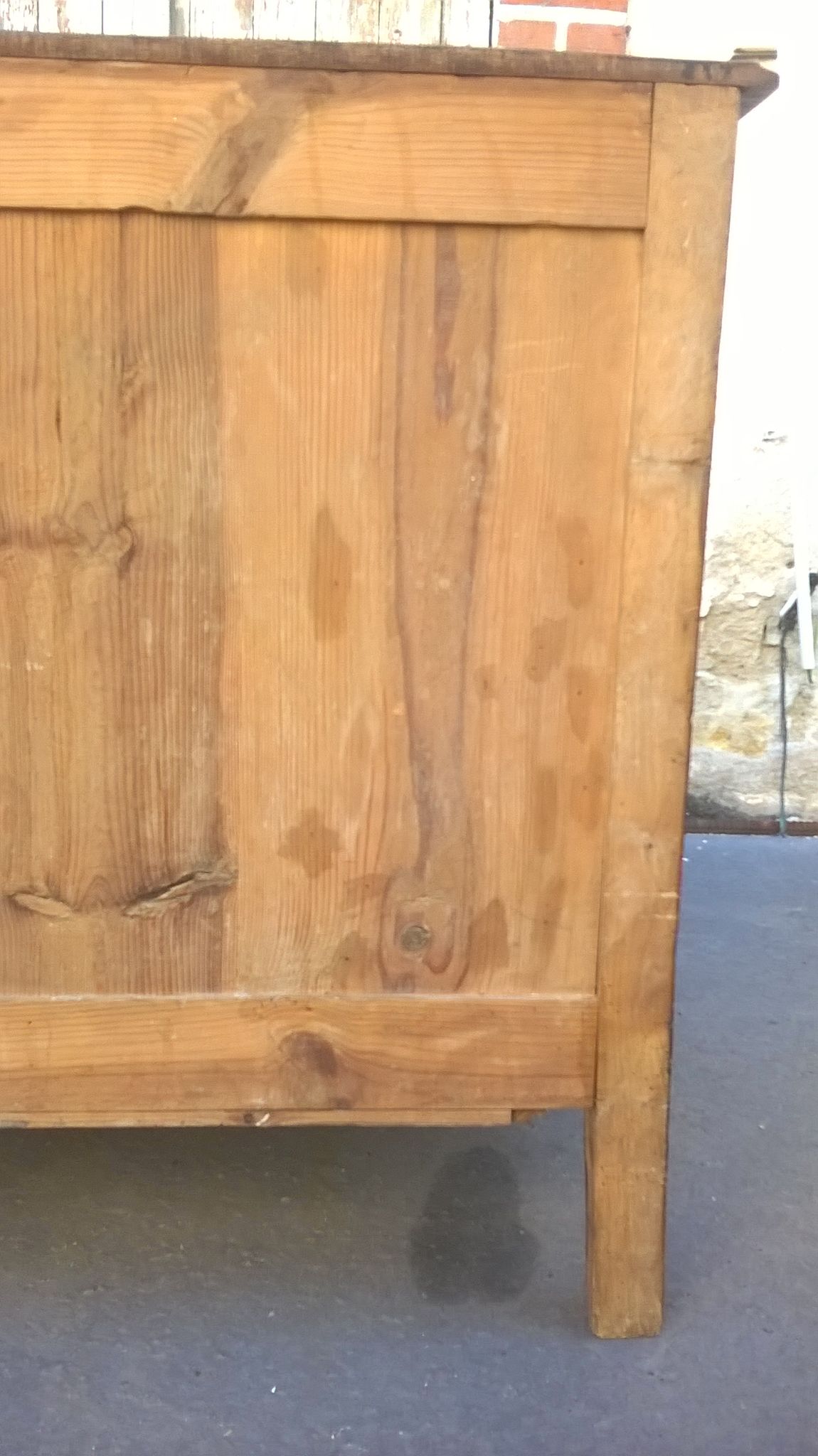 Louis XV dresser
