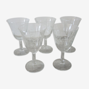 5 anciens verres à pied transparent – motif floral blanc