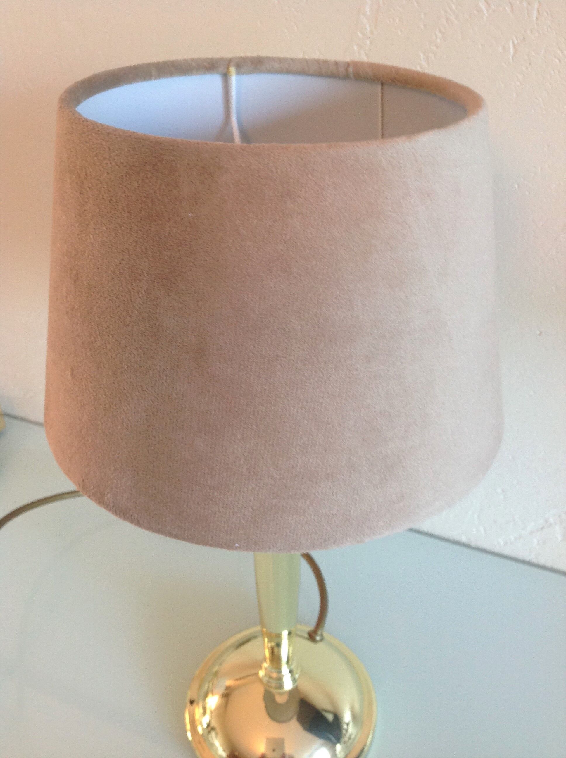 Lampe en  métal doré et abat jour peau de peche / vintage années 70-80