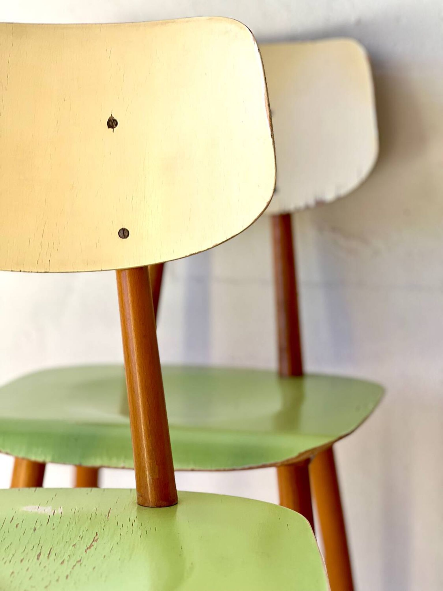 Chaises de salle à manger par TON, ensemble de 4