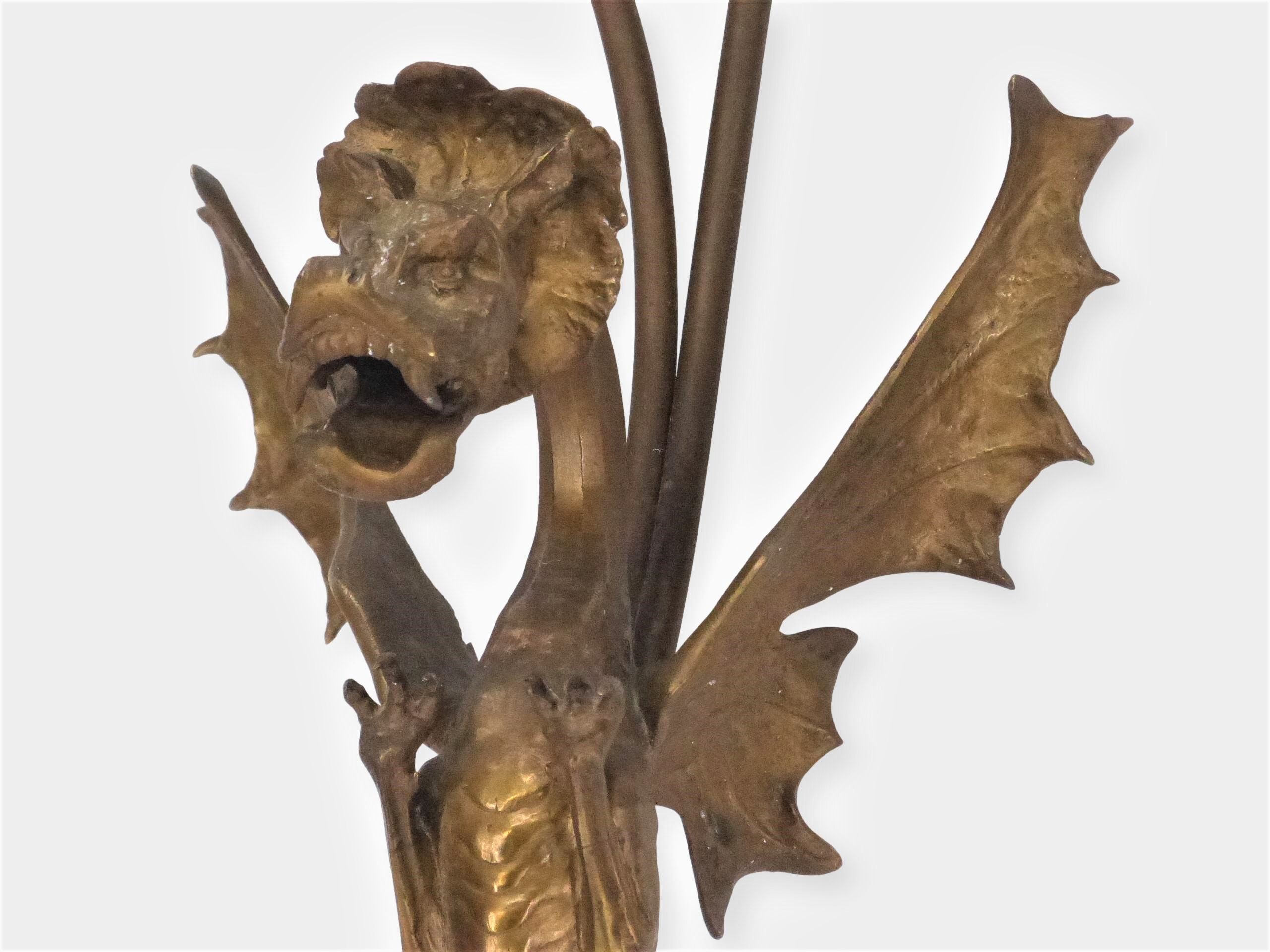Dragon wall lamp in gilded bronze 2 fires