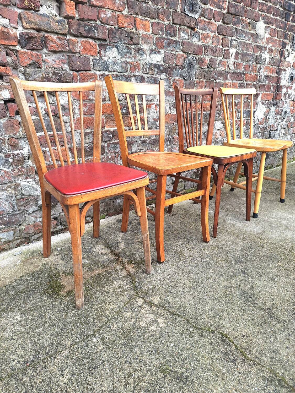 Antique round farmhouse table, modular vintage furniture