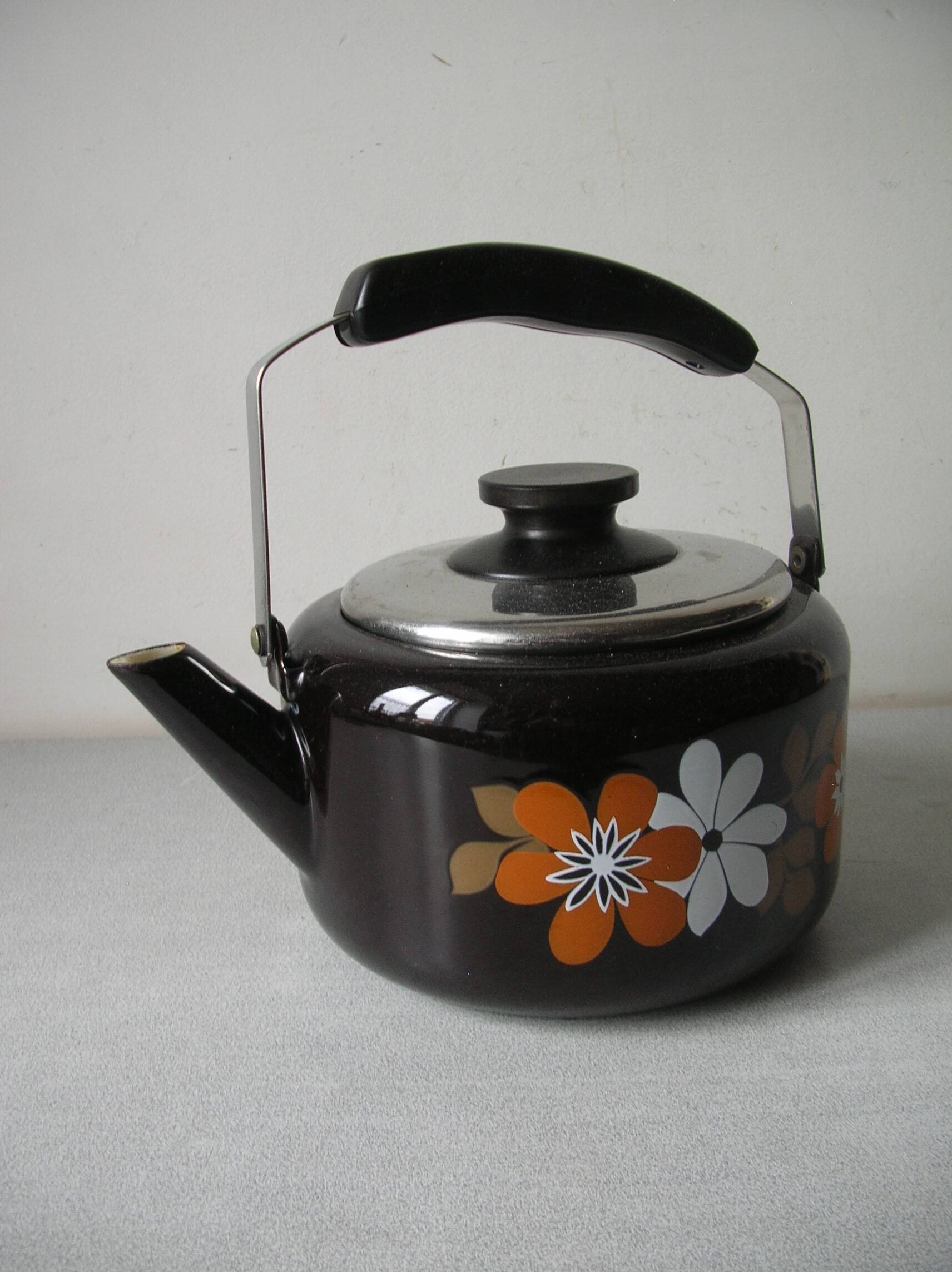 Bouilloire Émaillée Rouge - 1,5 L - Tôle Rétro - Pologne C.1960