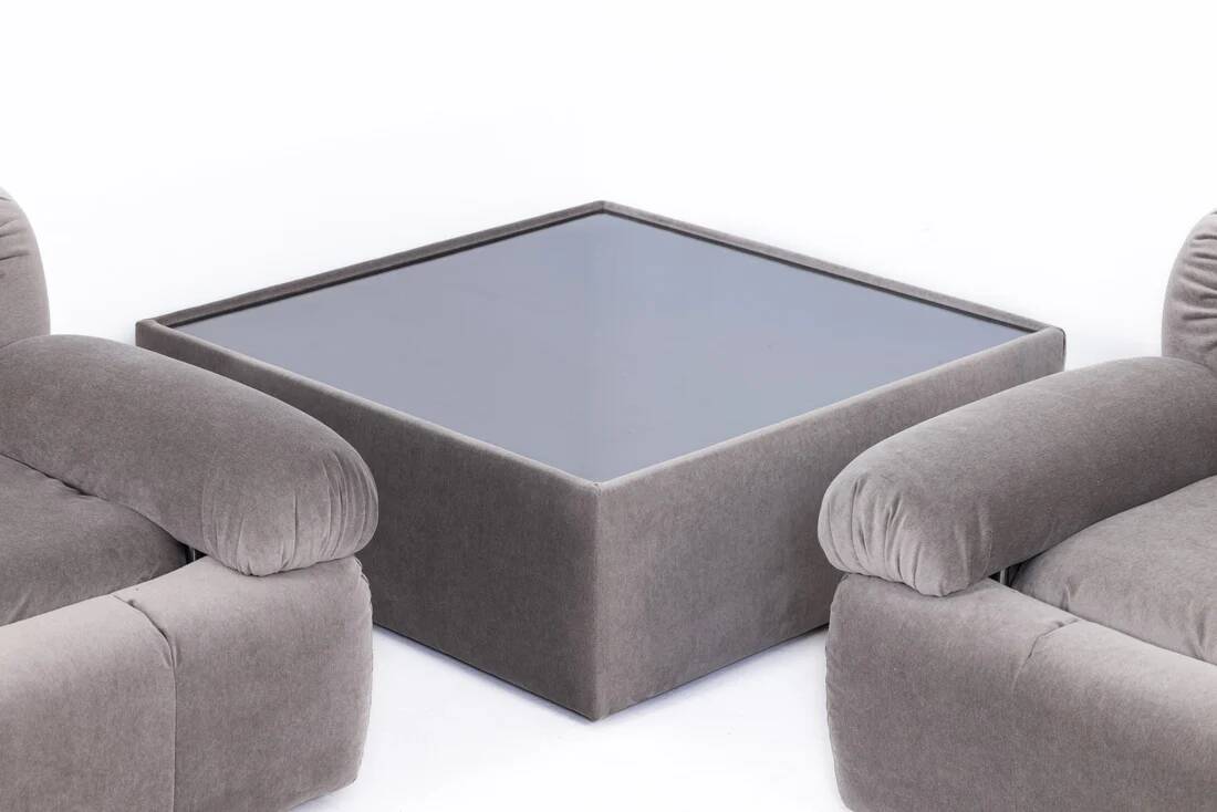 Italian living room set with two sofas, two armchairs and coffee table, 1970