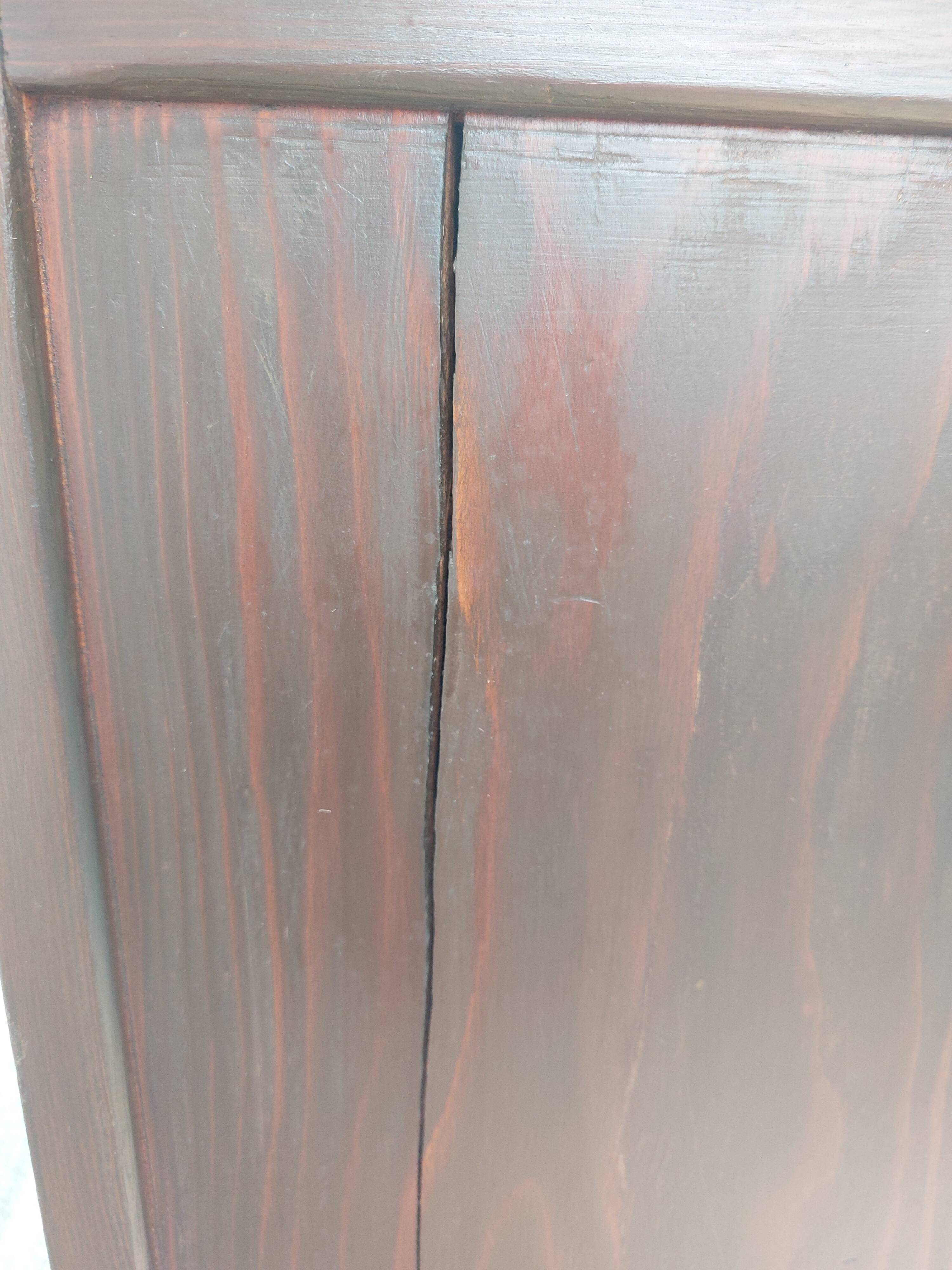 small dark Mado buffet