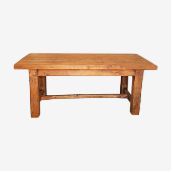 Country style coffee table