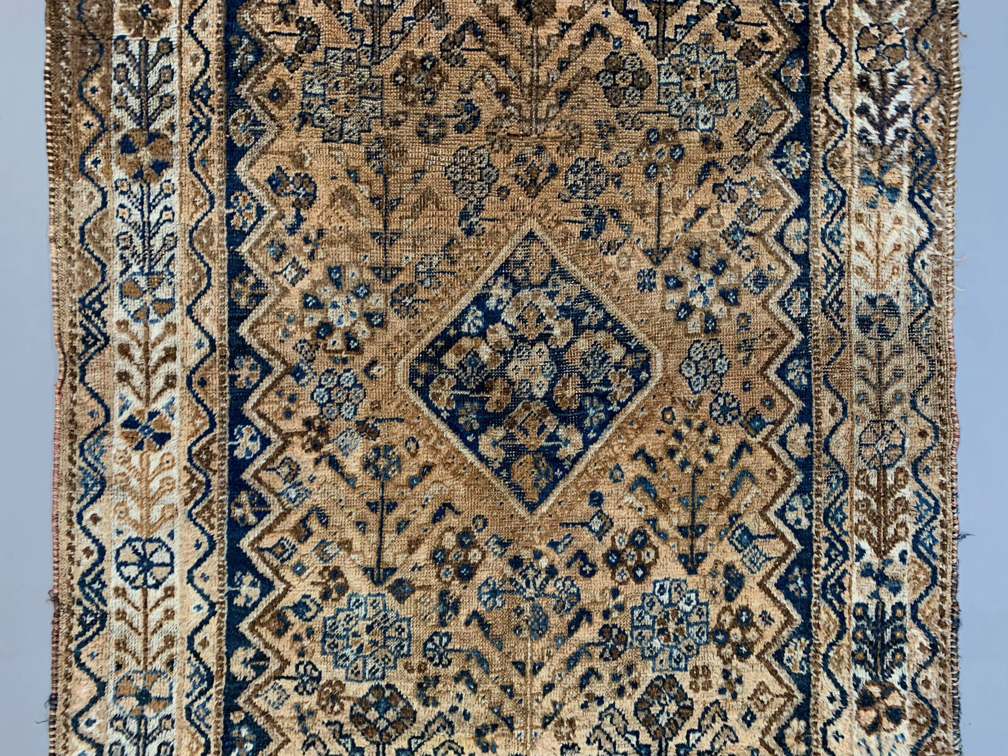 Tribal rug 160x114 cm