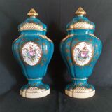 Pair of vases with porcelain lids from Paris, late 19th century