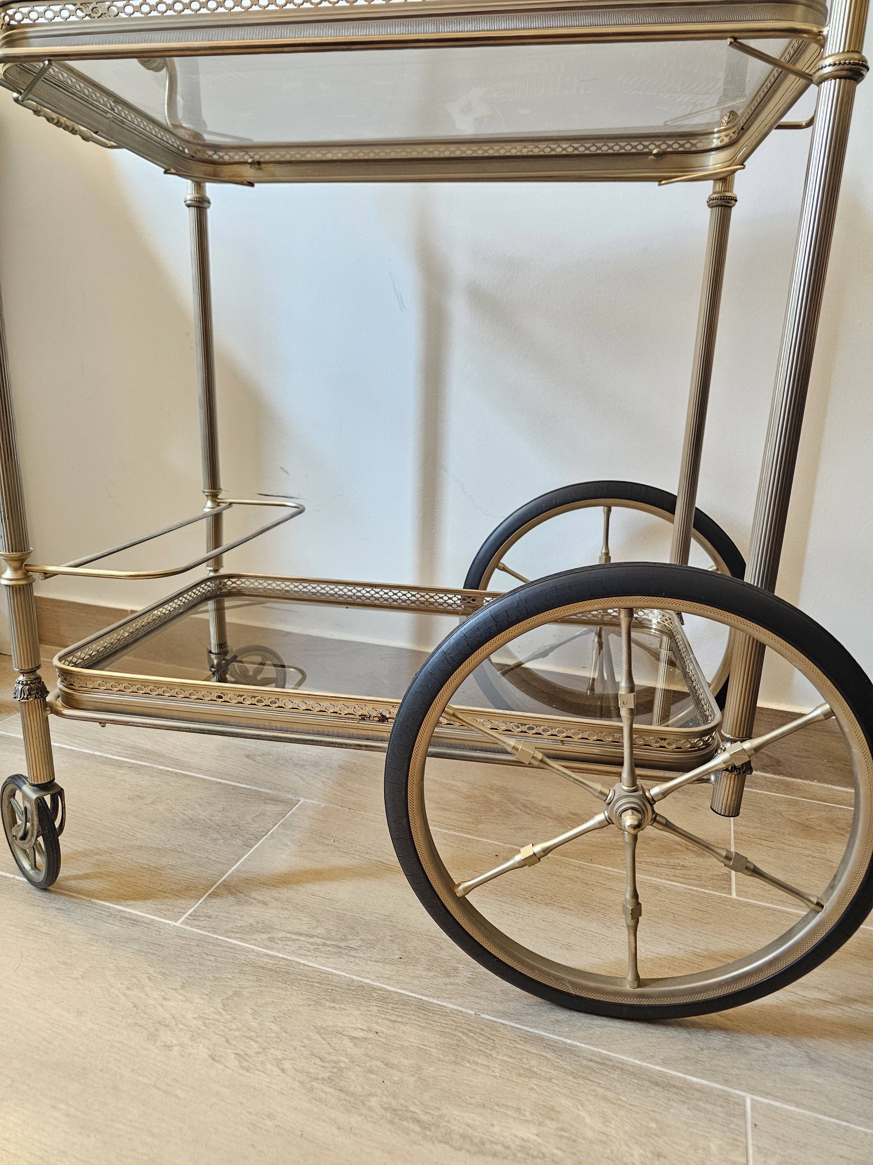 Desserte roulante vintage en laiton – Style Maison Jansen