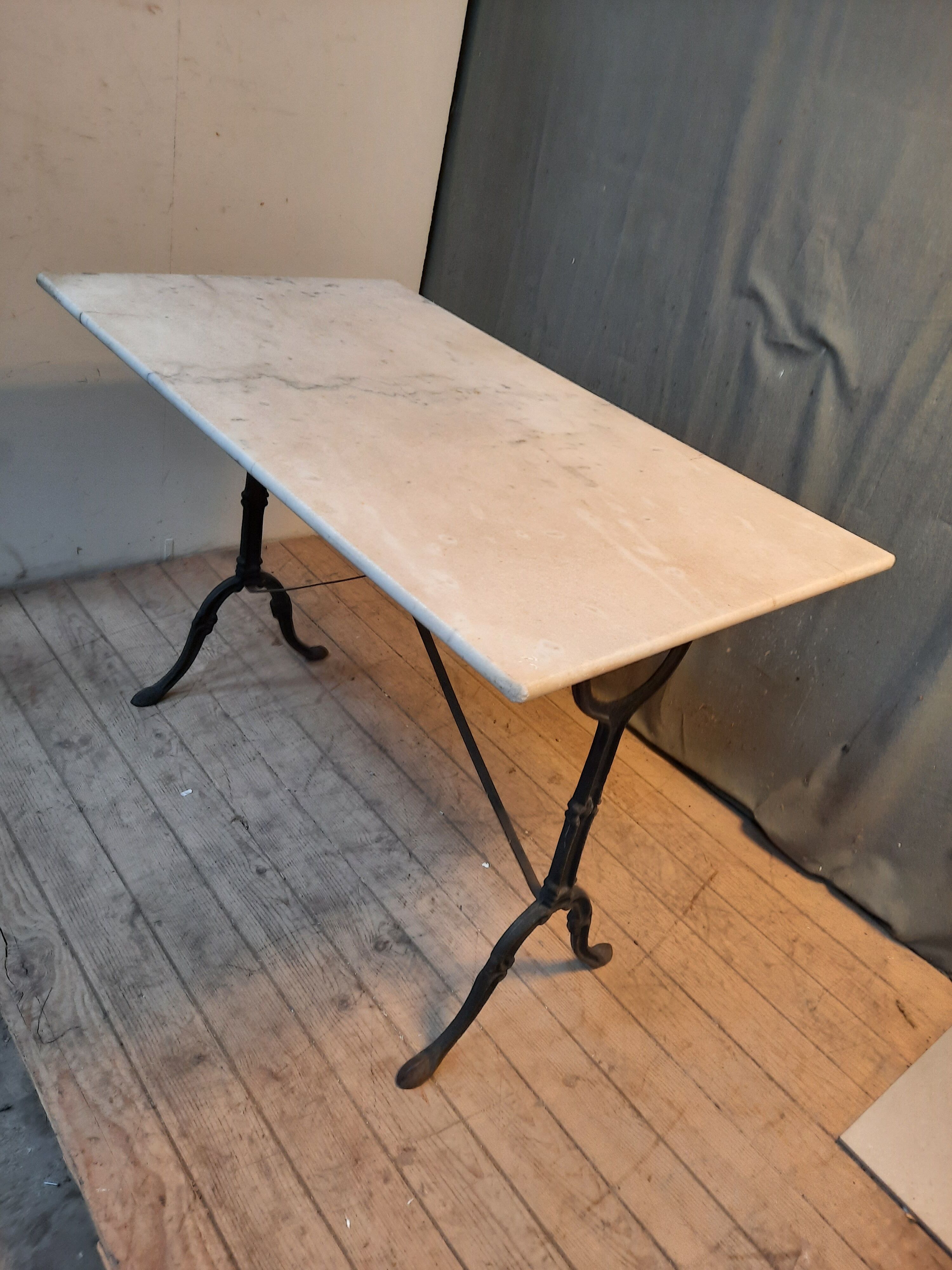Table bistrot marbre