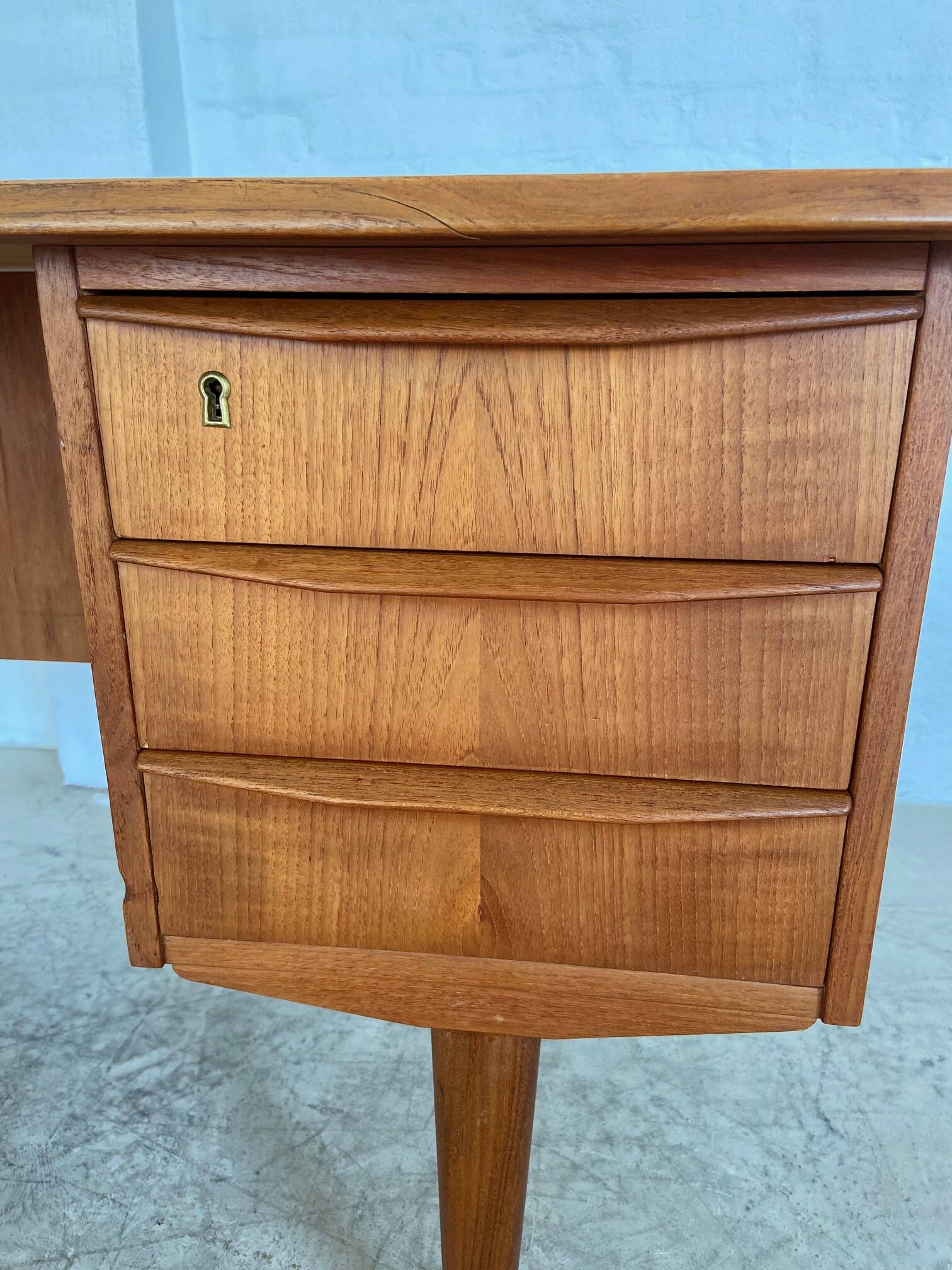 Vintage retro danish mid century teak desk 1960s