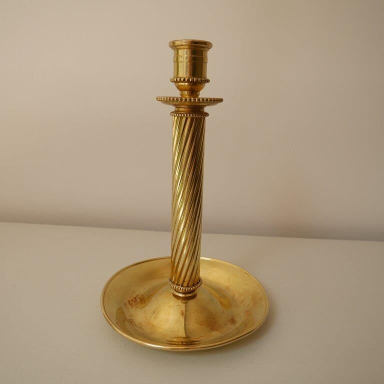 Brass candle holder, twisted effect